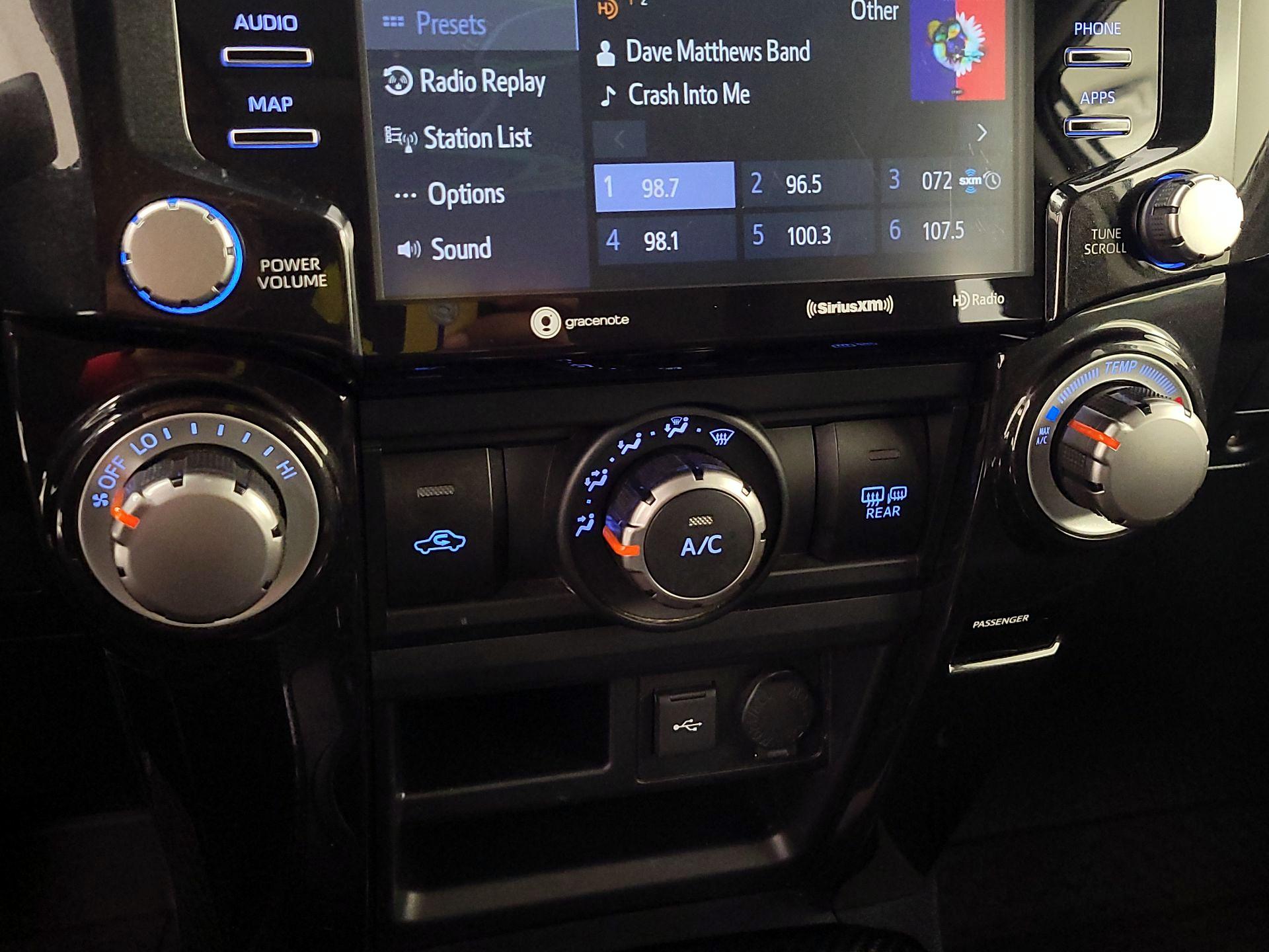 Thumbnail: 2021 Toyota 4Runner - 17