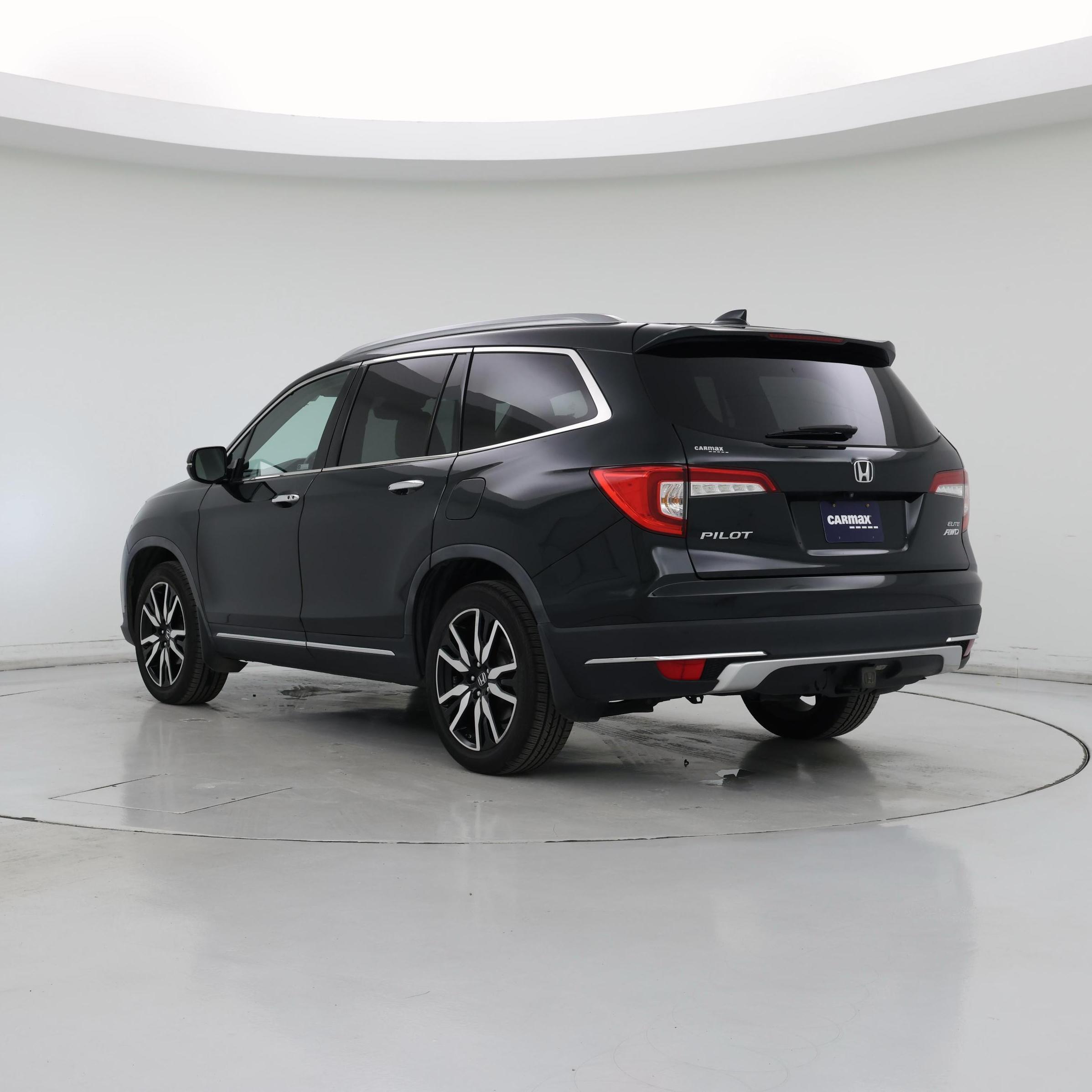 Thumbnail: 2019 Honda Pilot - 2