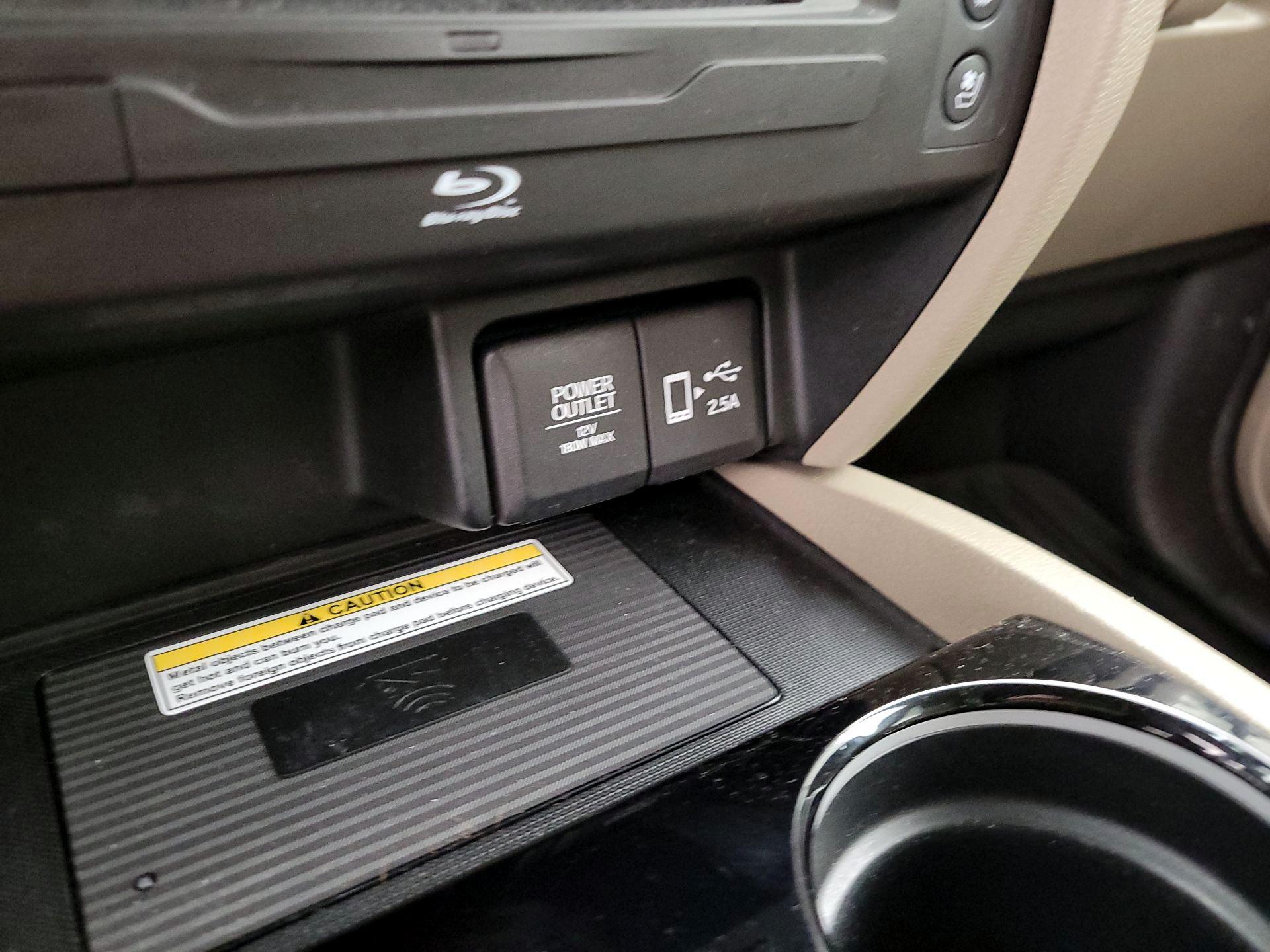 Thumbnail: 2019 Honda Pilot - 19