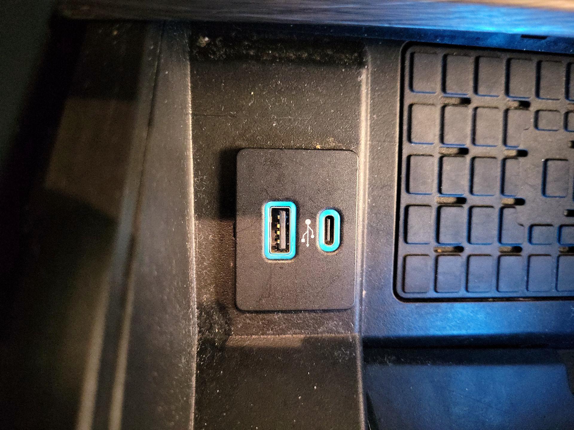 Thumbnail: 2023 Ford Expedition MAX - 17