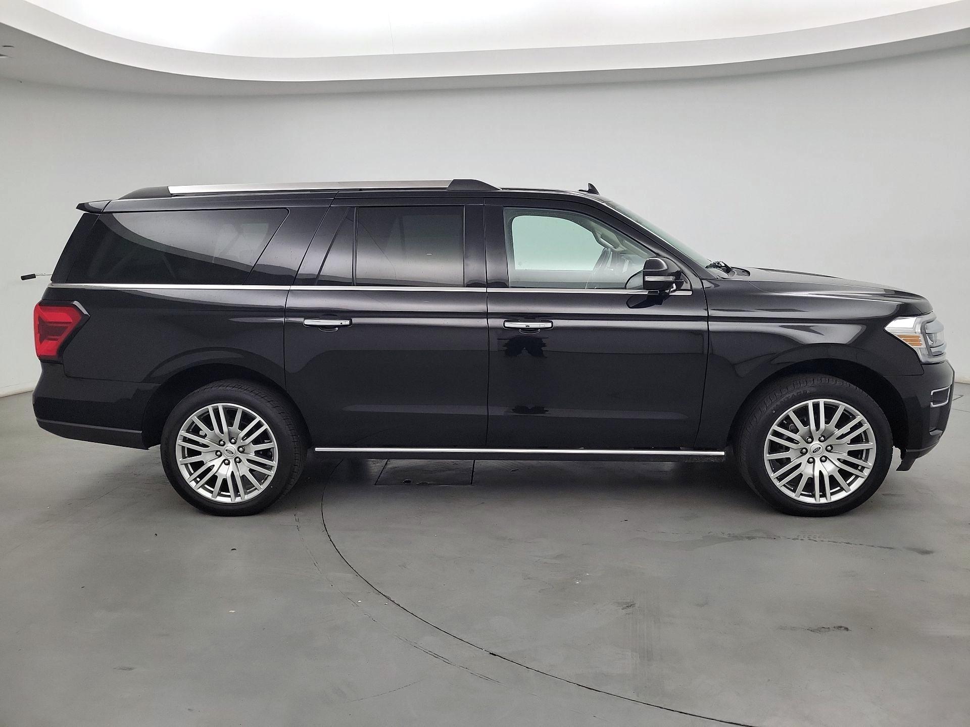 Thumbnail: 2023 Ford Expedition MAX - 4