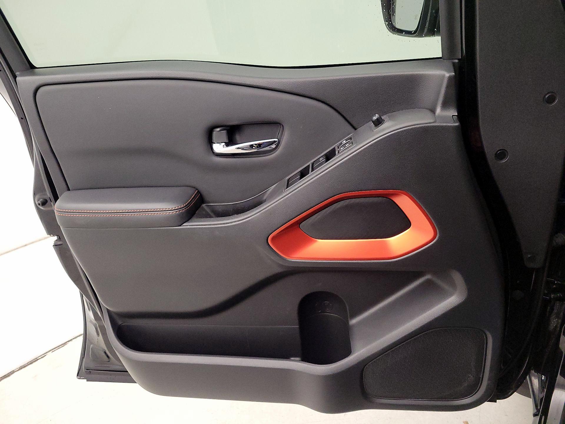 Thumbnail: 2022 Nissan Frontier - 12