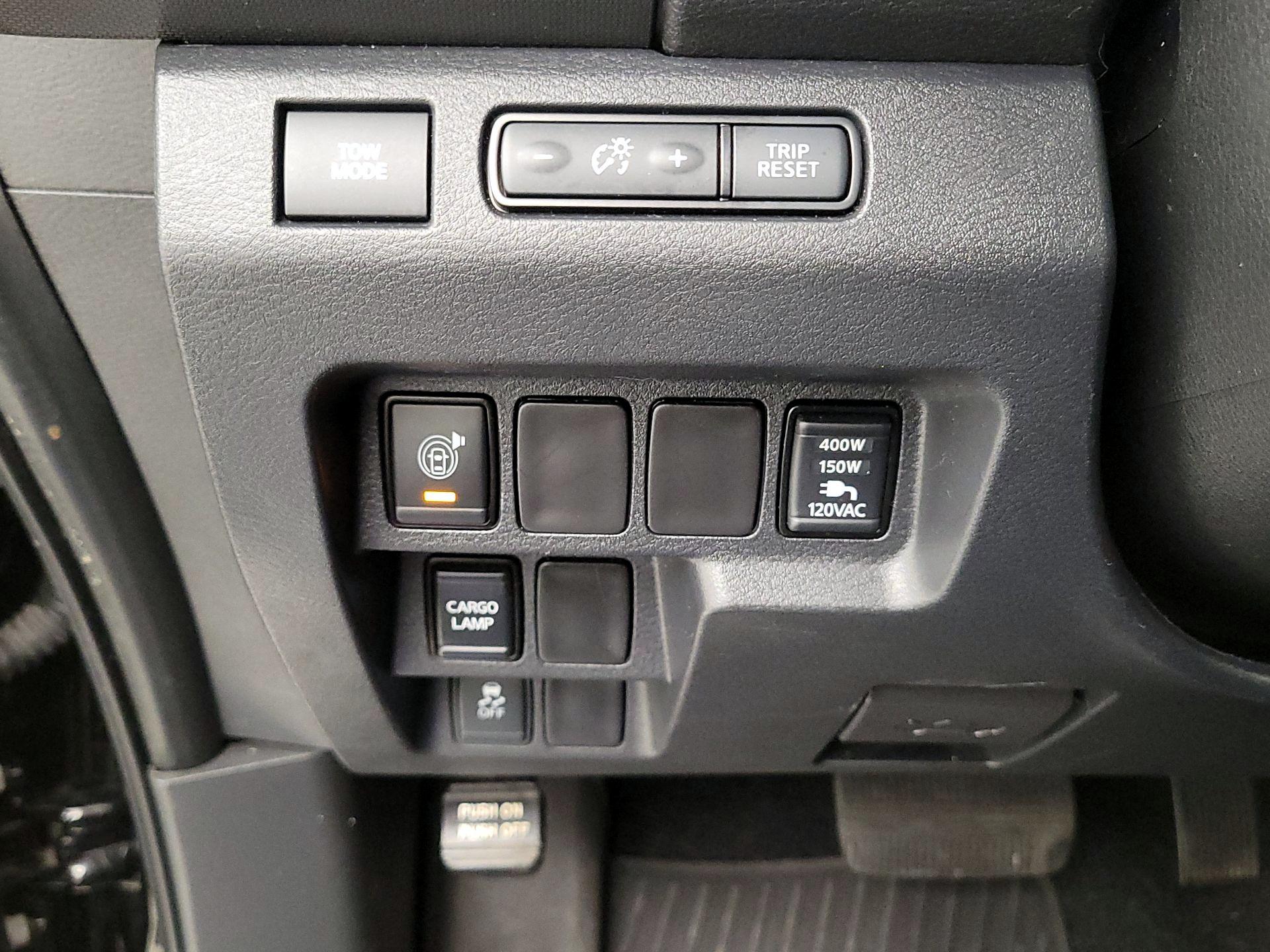 Thumbnail: 2022 Nissan Frontier - 13