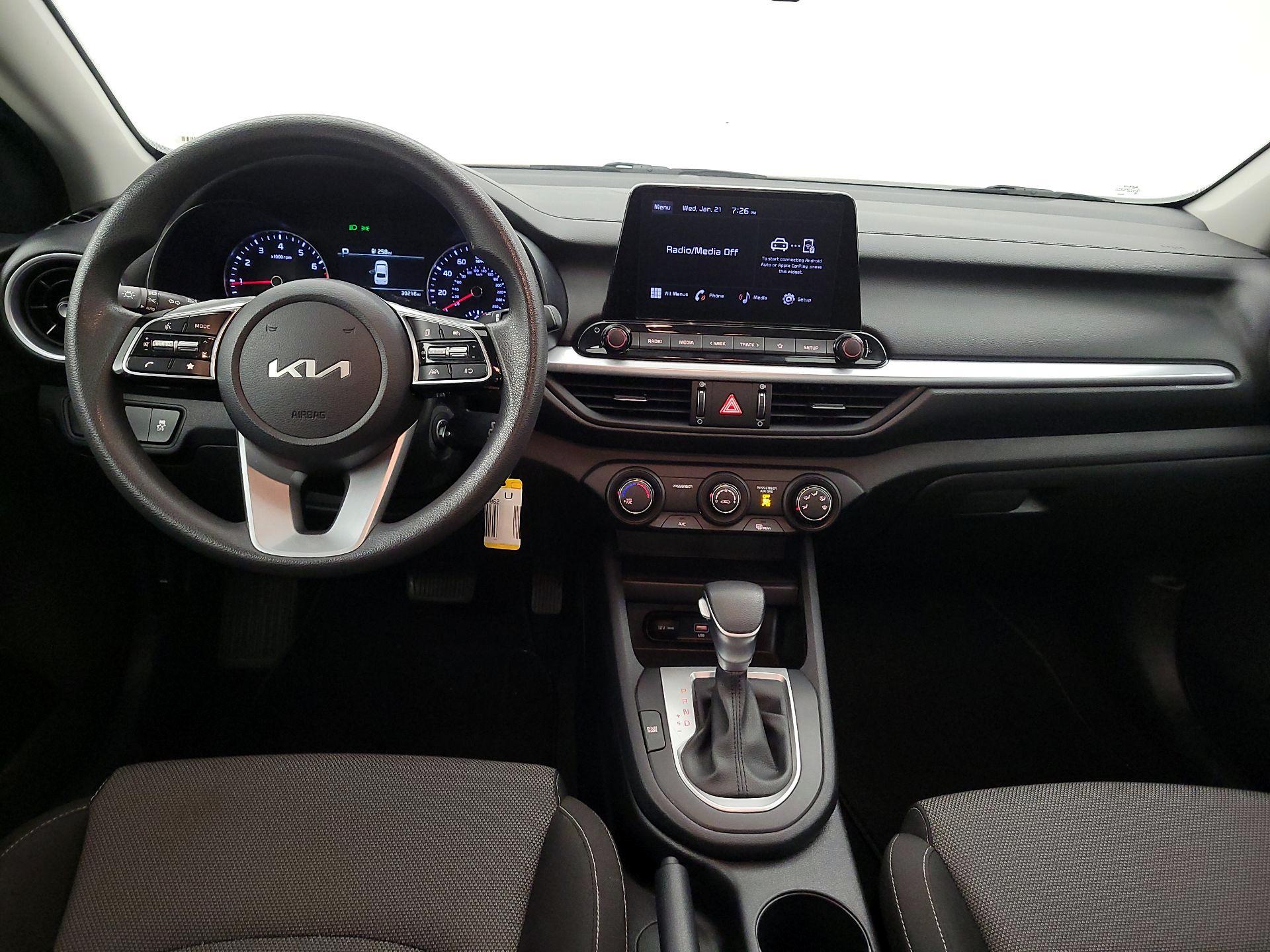 Thumbnail: 2024 Kia Forte - 9