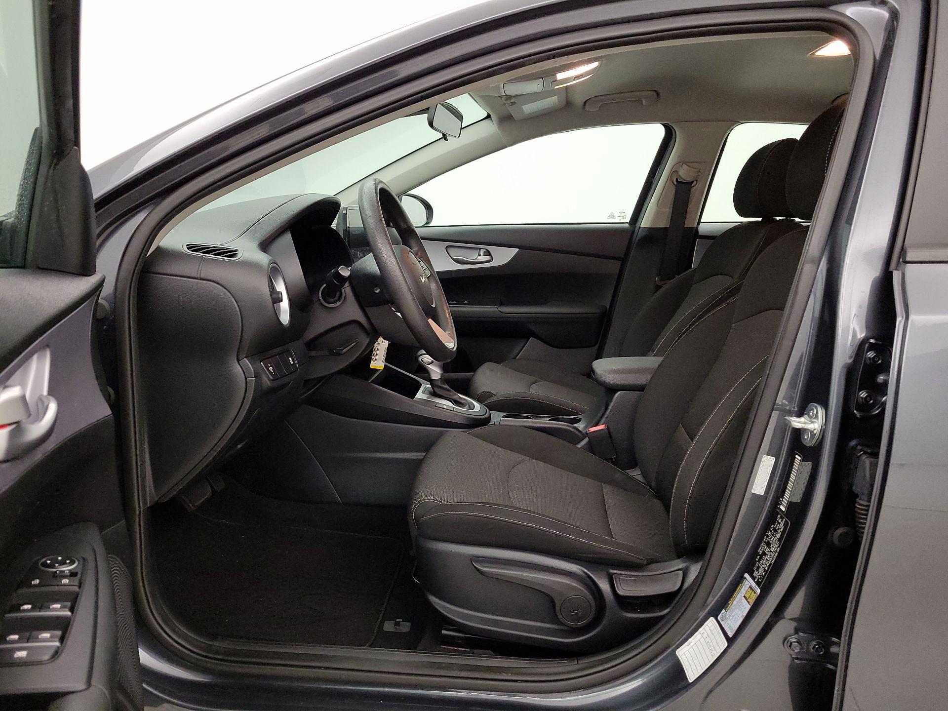 Thumbnail: 2024 Kia Forte - 11