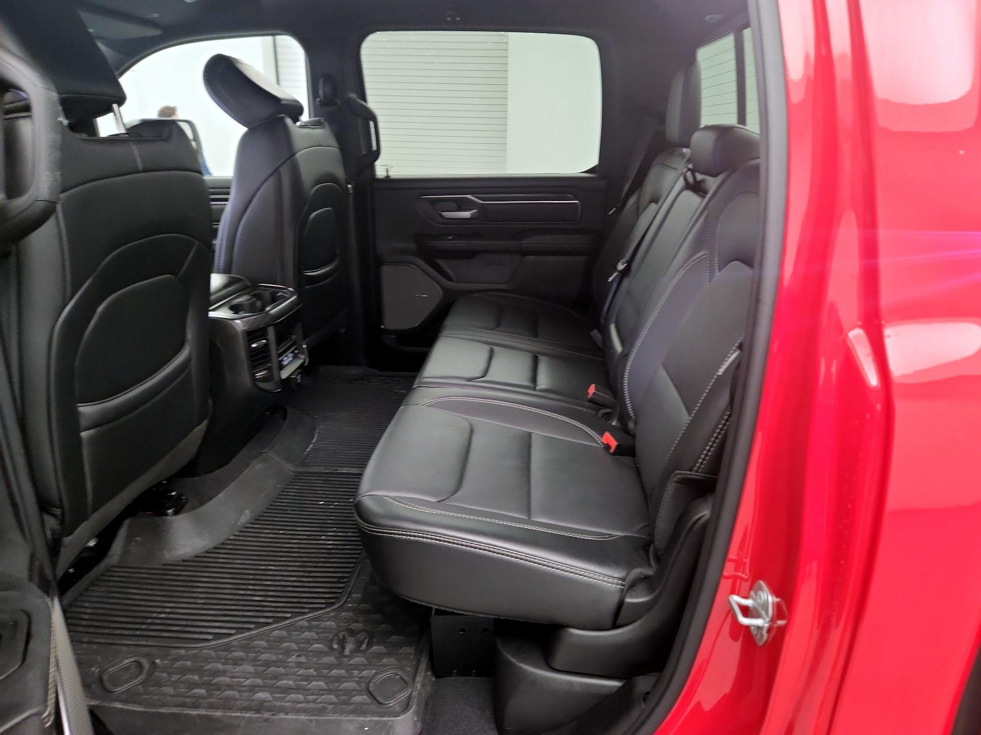 Thumbnail: 2025 RAM 1500 - 18