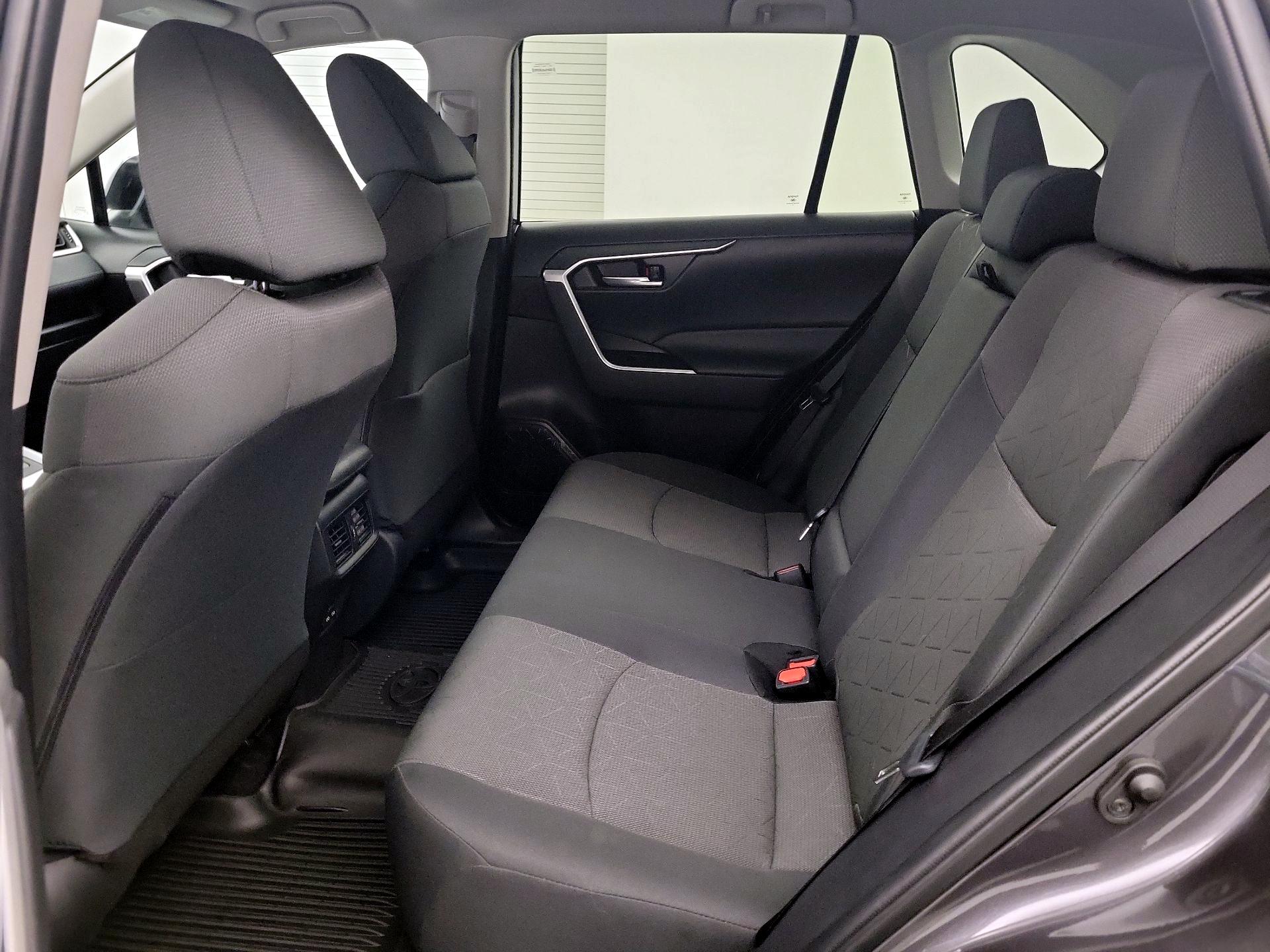 Thumbnail: 2024 Toyota RAV4 - 17