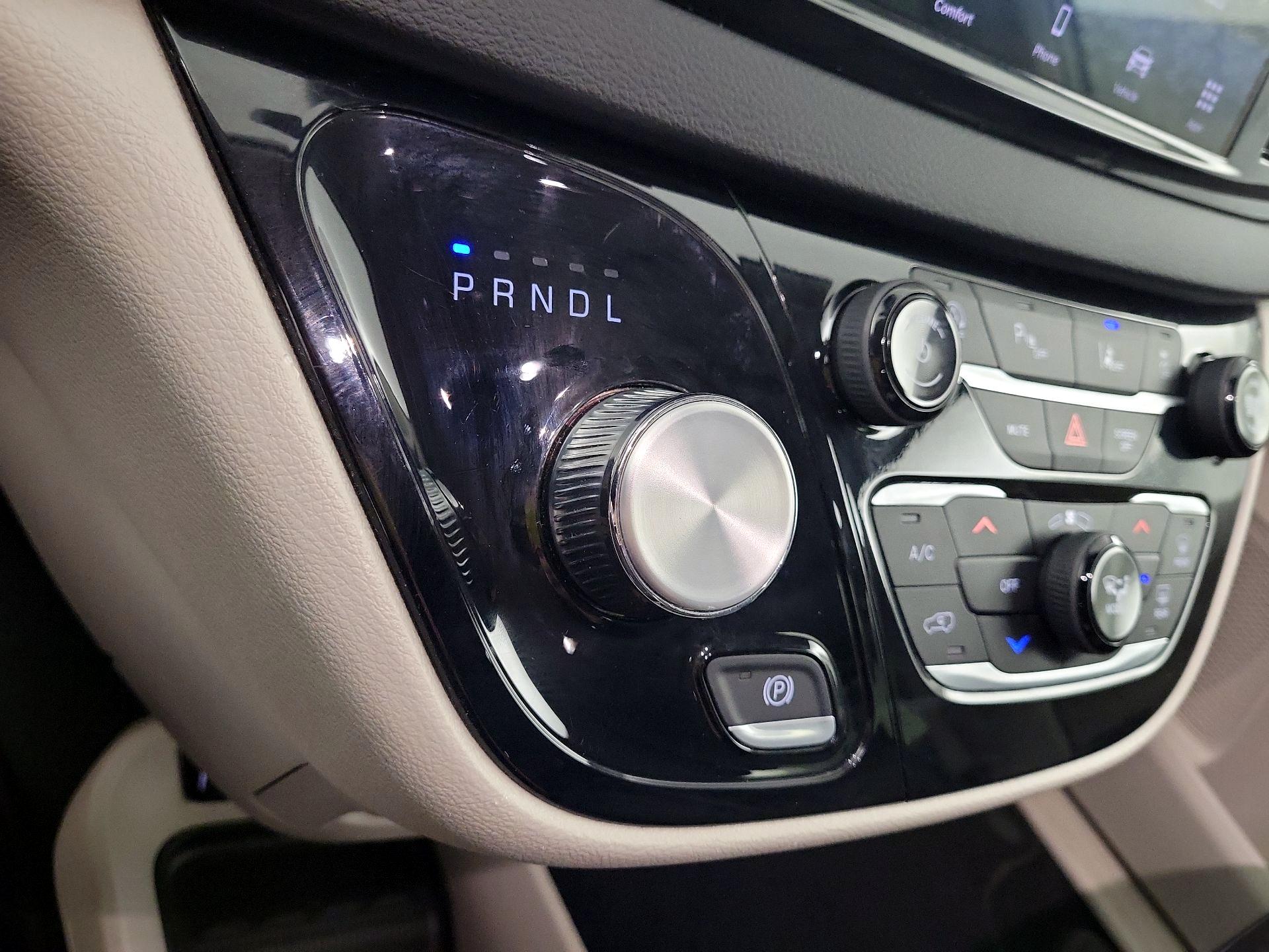 Thumbnail: 2024 Chrysler Pacifica - 15