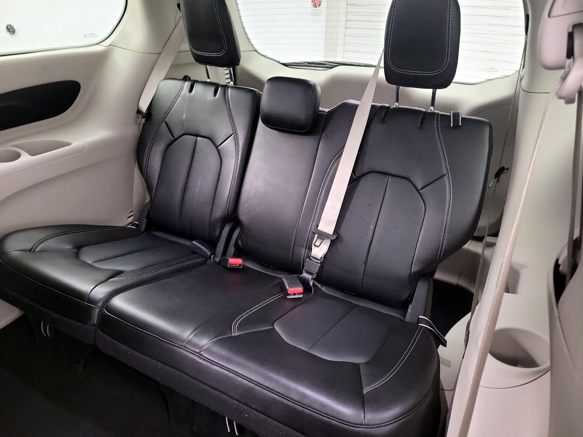 Thumbnail: 2024 Chrysler Pacifica - 18