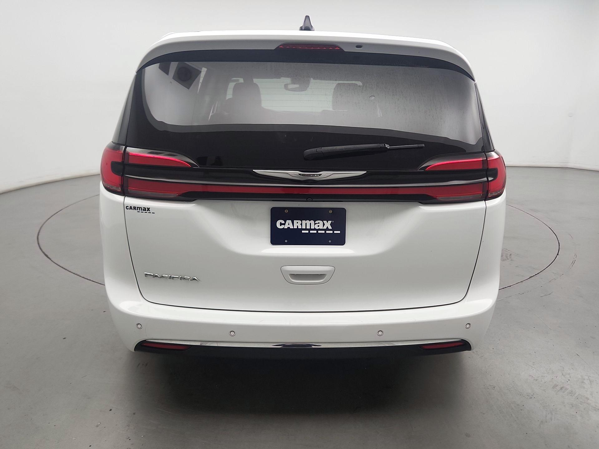 Thumbnail: 2023 Chrysler Pacifica - 6