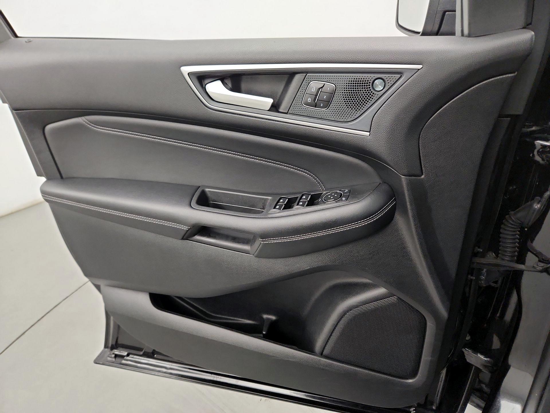 Thumbnail: 2024 Ford Edge - 10