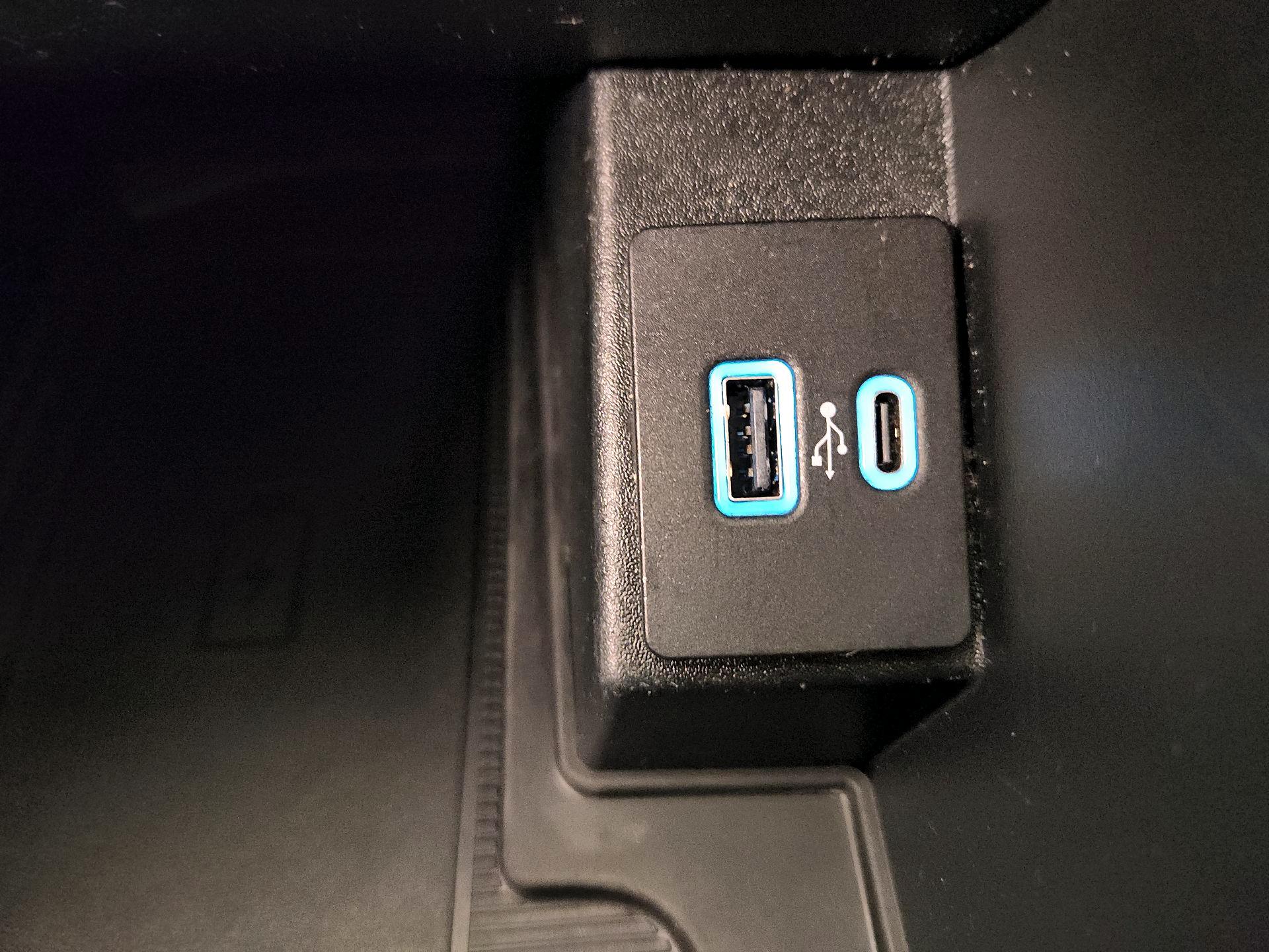 Thumbnail: 2024 Ford Edge - 15