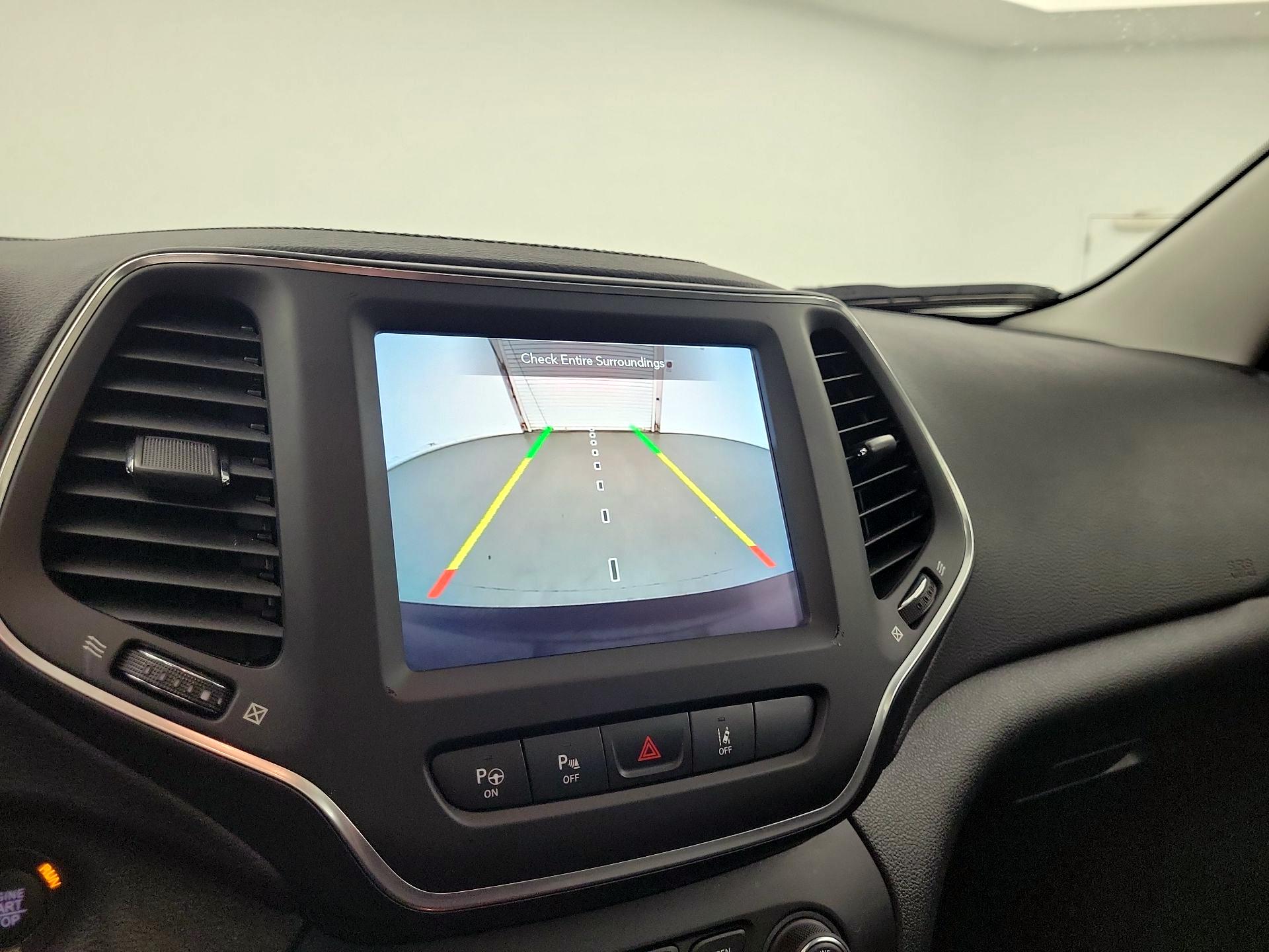 Thumbnail: 2023 Jeep Cherokee - 13