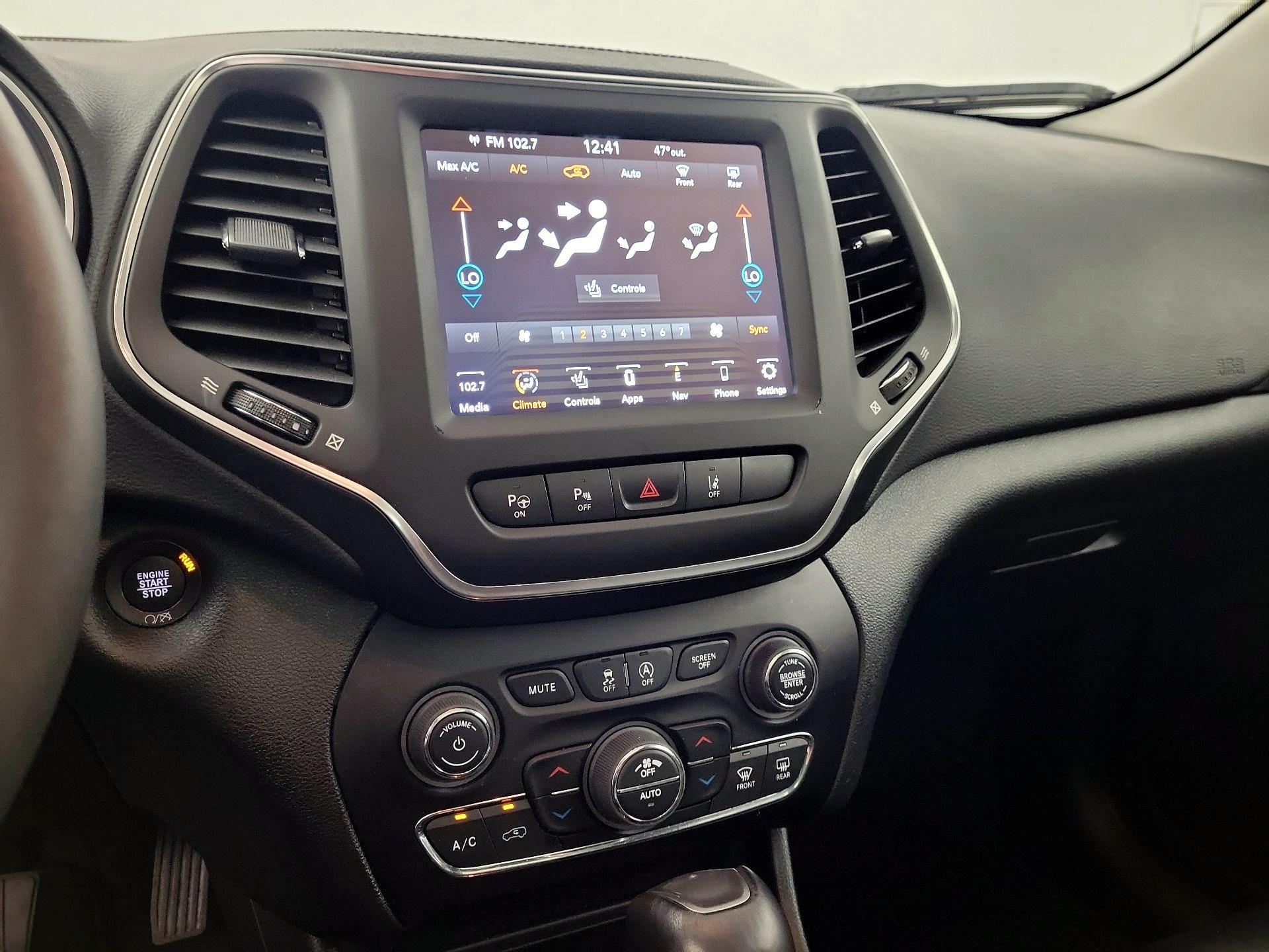 Thumbnail: 2023 Jeep Cherokee - 15