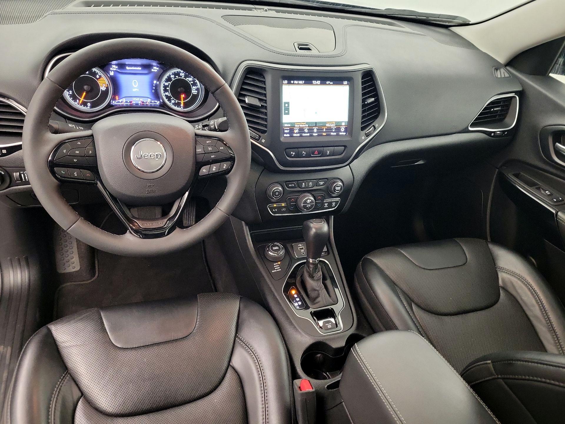 Thumbnail: 2023 Jeep Cherokee - 8