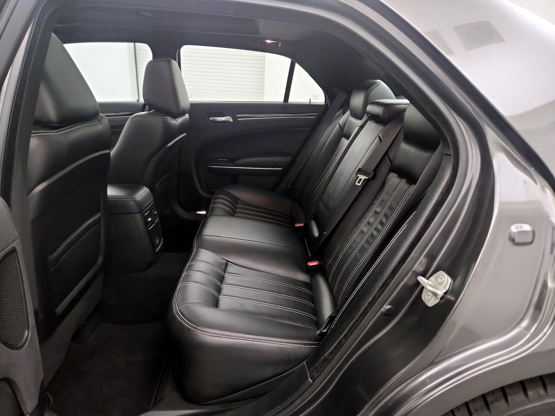 Thumbnail: 2023 Chrysler 300 - 19