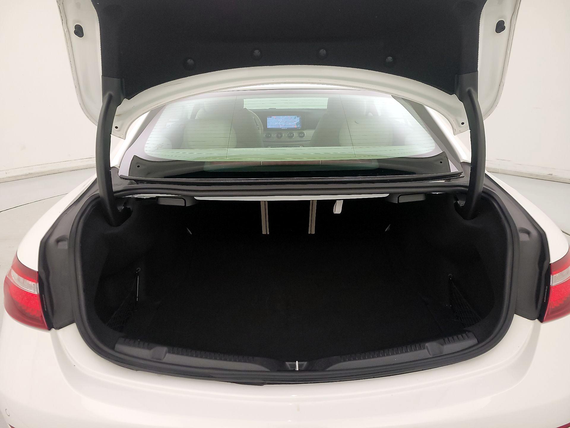 Thumbnail: 2019 Mercedes-Benz E-Class - 20