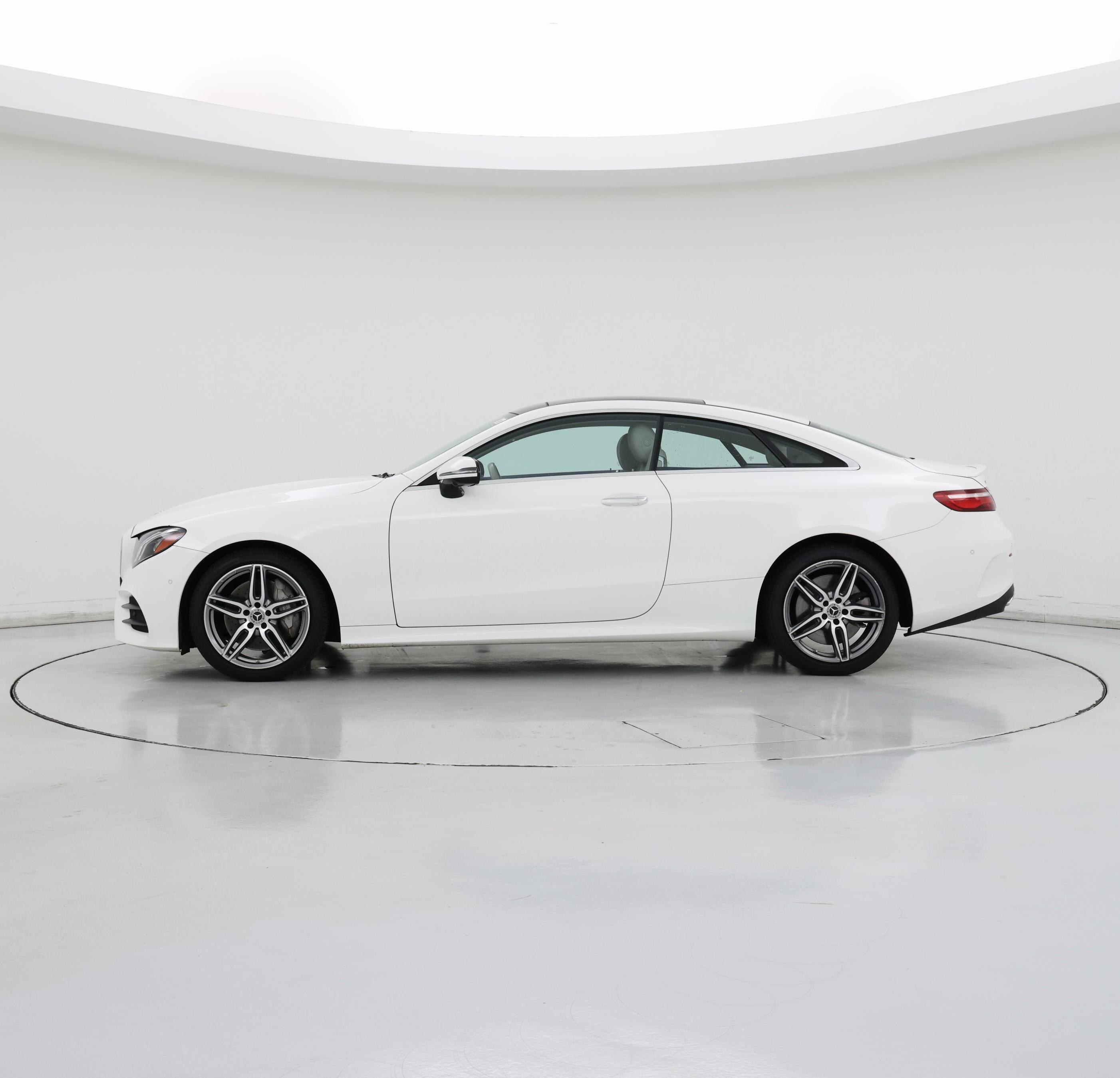 Thumbnail: 2019 Mercedes-Benz E-Class - 3