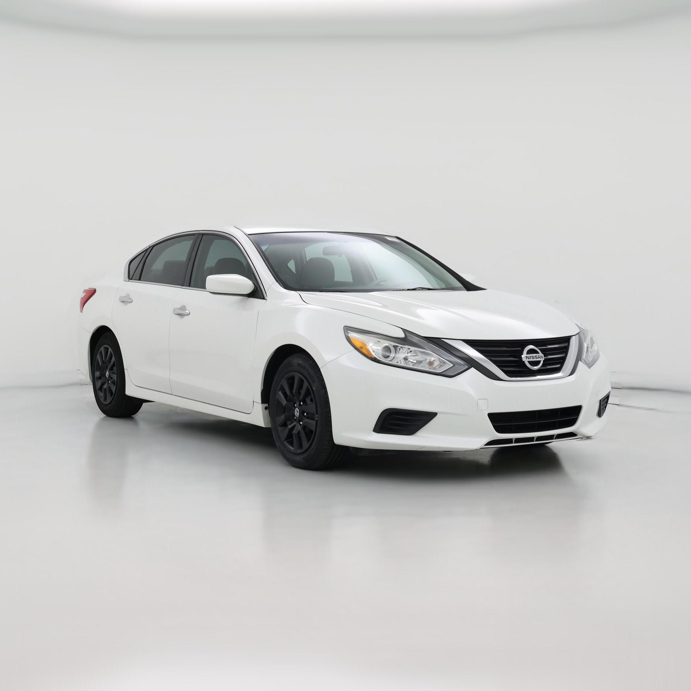 Thumbnail: 2017 Nissan Altima - 1