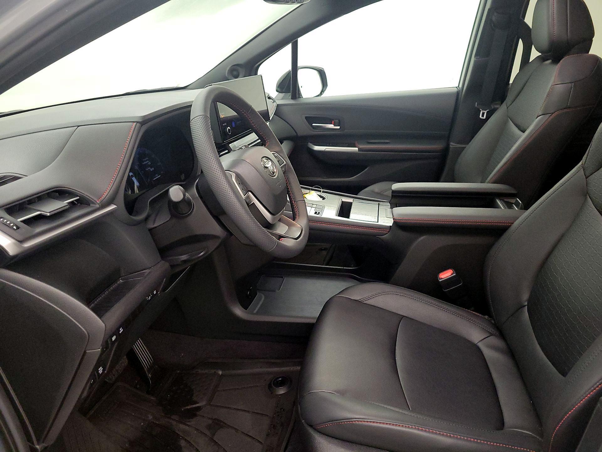 Thumbnail: 2025 Toyota Sienna - 11