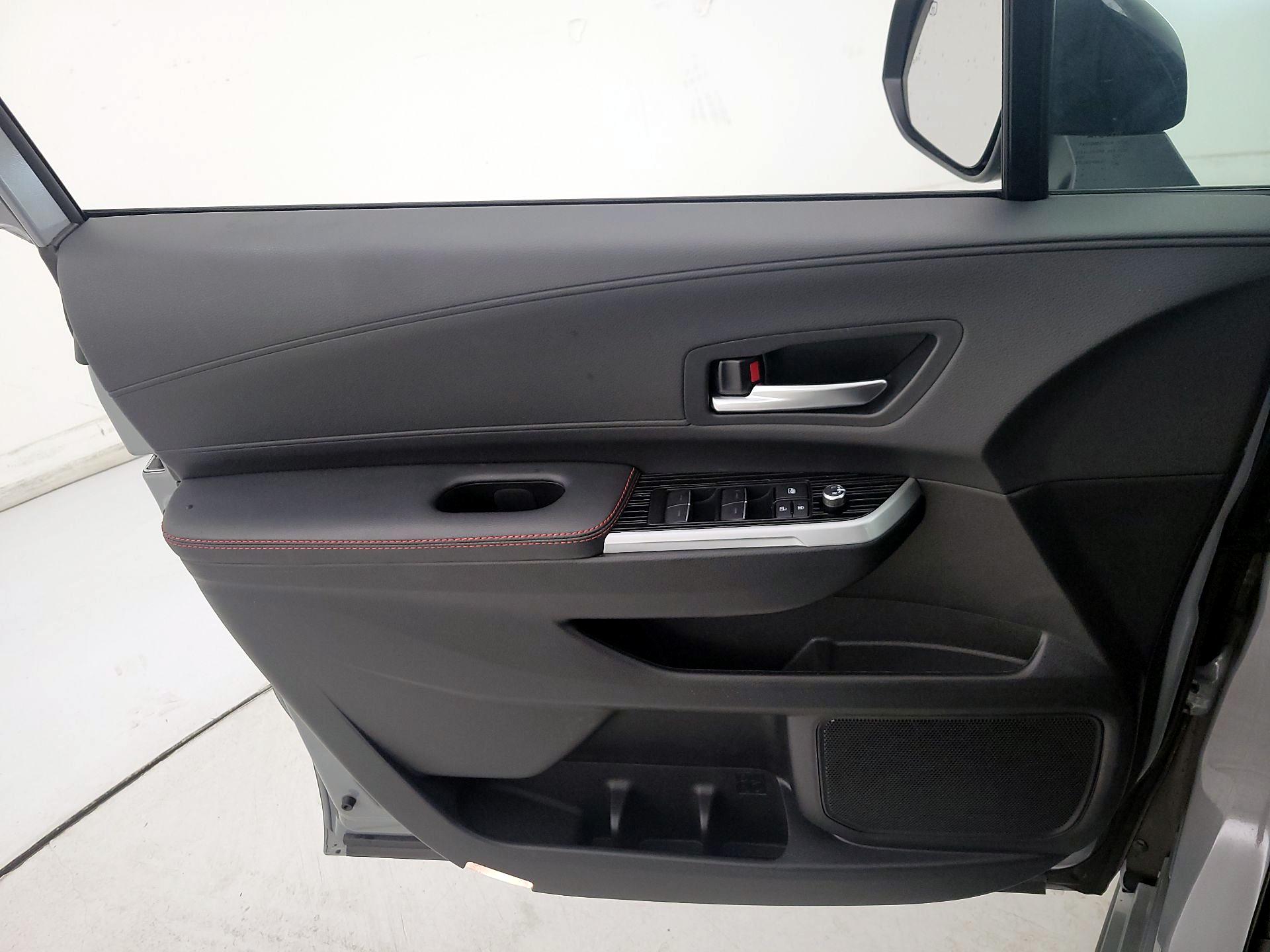 Thumbnail: 2025 Toyota Sienna - 12