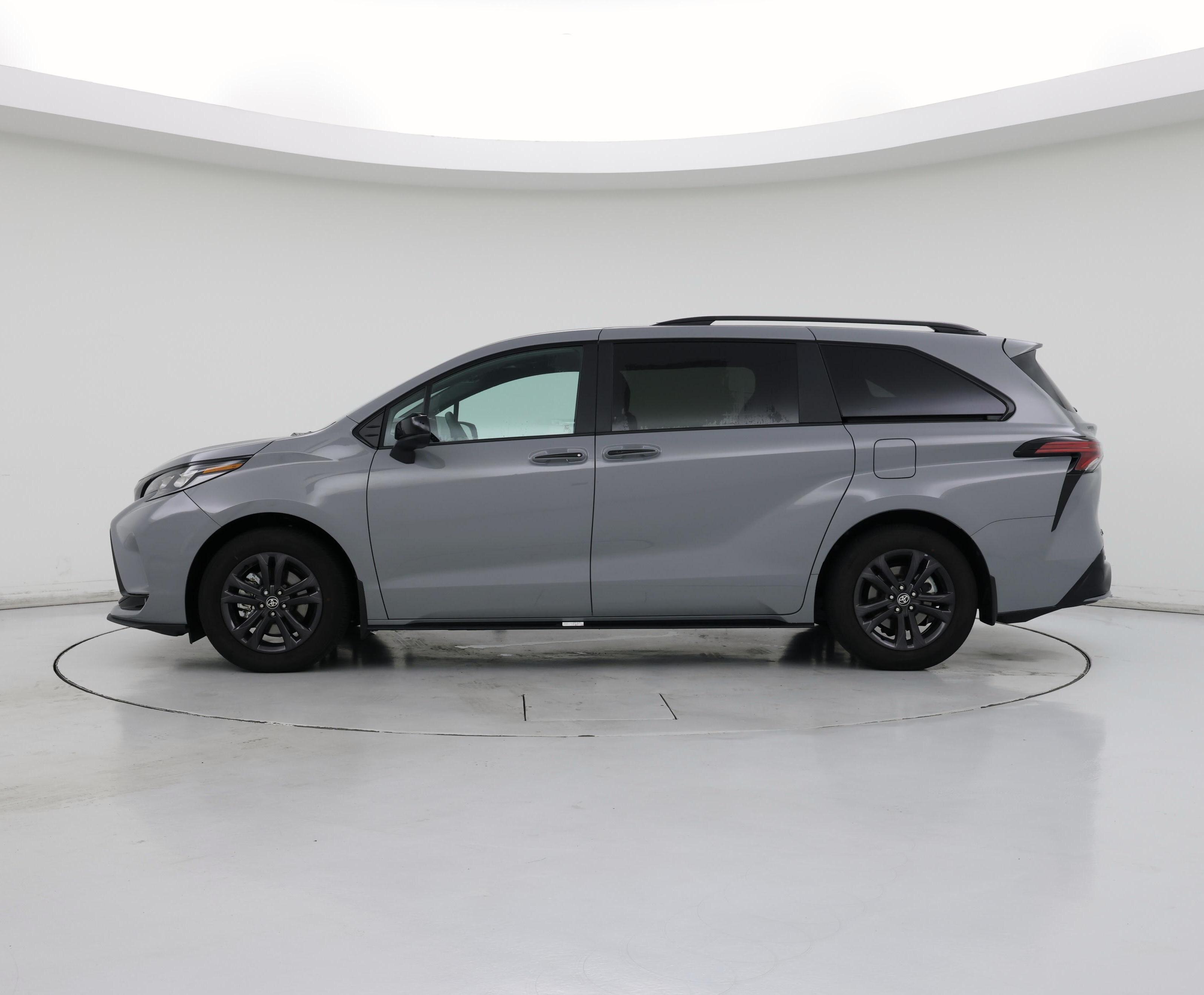 Thumbnail: 2025 Toyota Sienna - 3