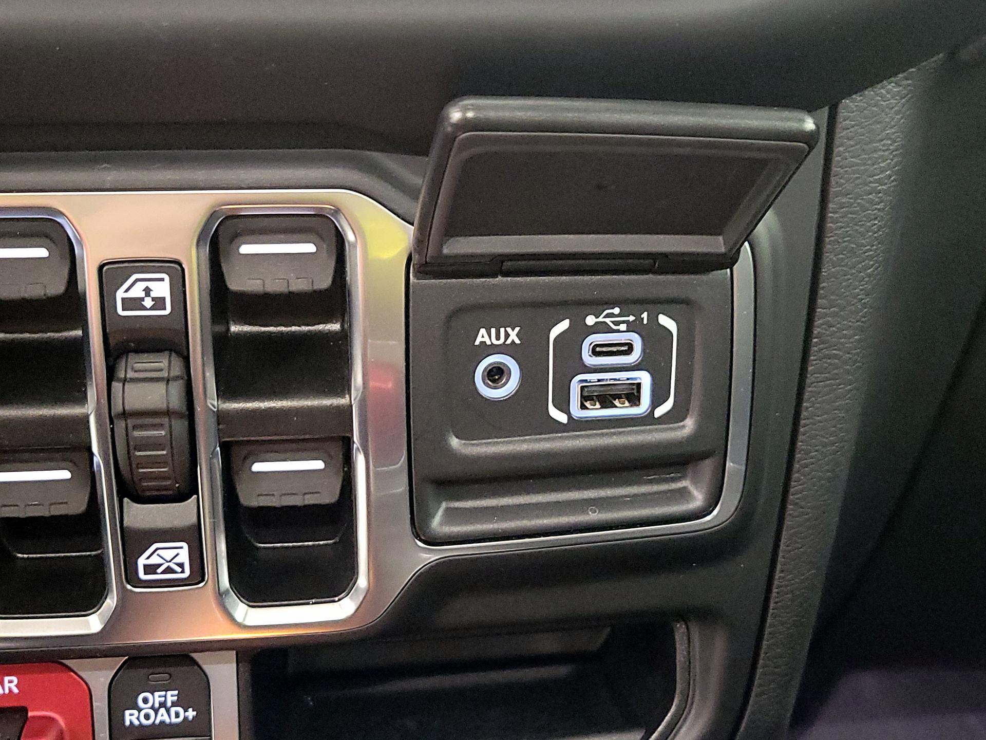 Thumbnail: 2023 Jeep Wrangler - 19