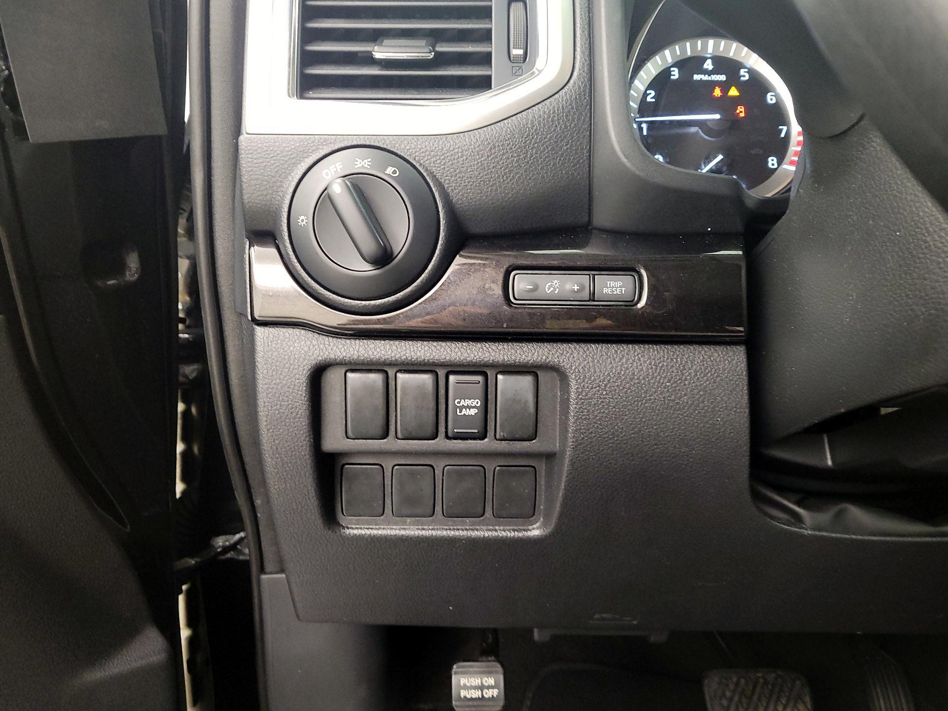 Thumbnail: 2019 Nissan Titan - 13