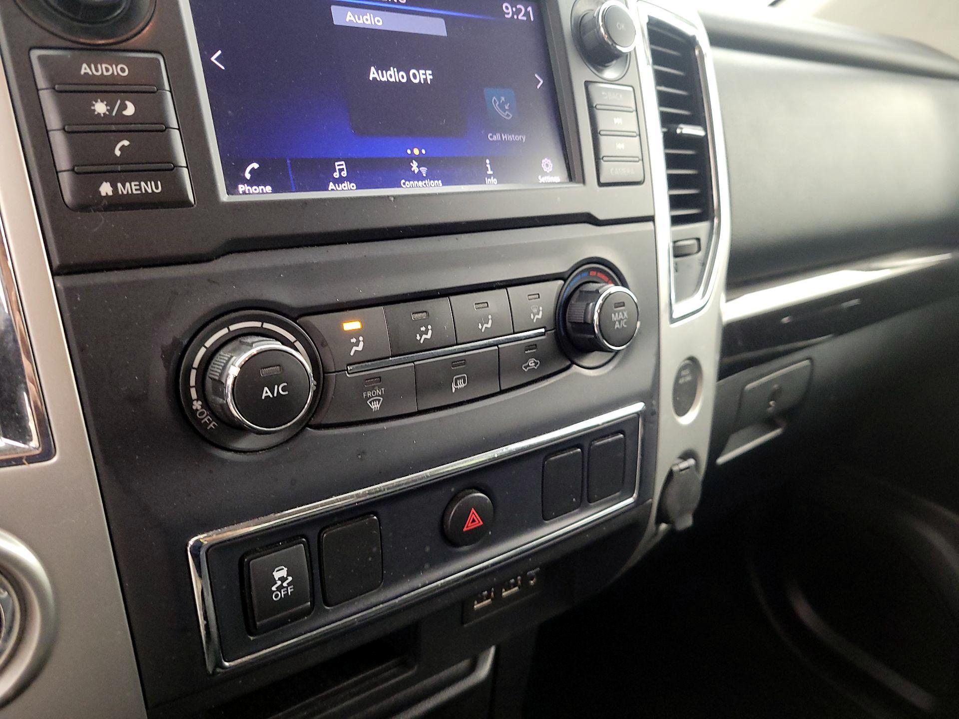 Thumbnail: 2019 Nissan Titan - 16