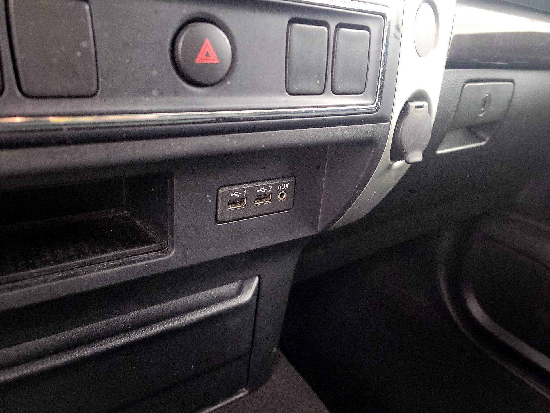 Thumbnail: 2019 Nissan Titan - 18