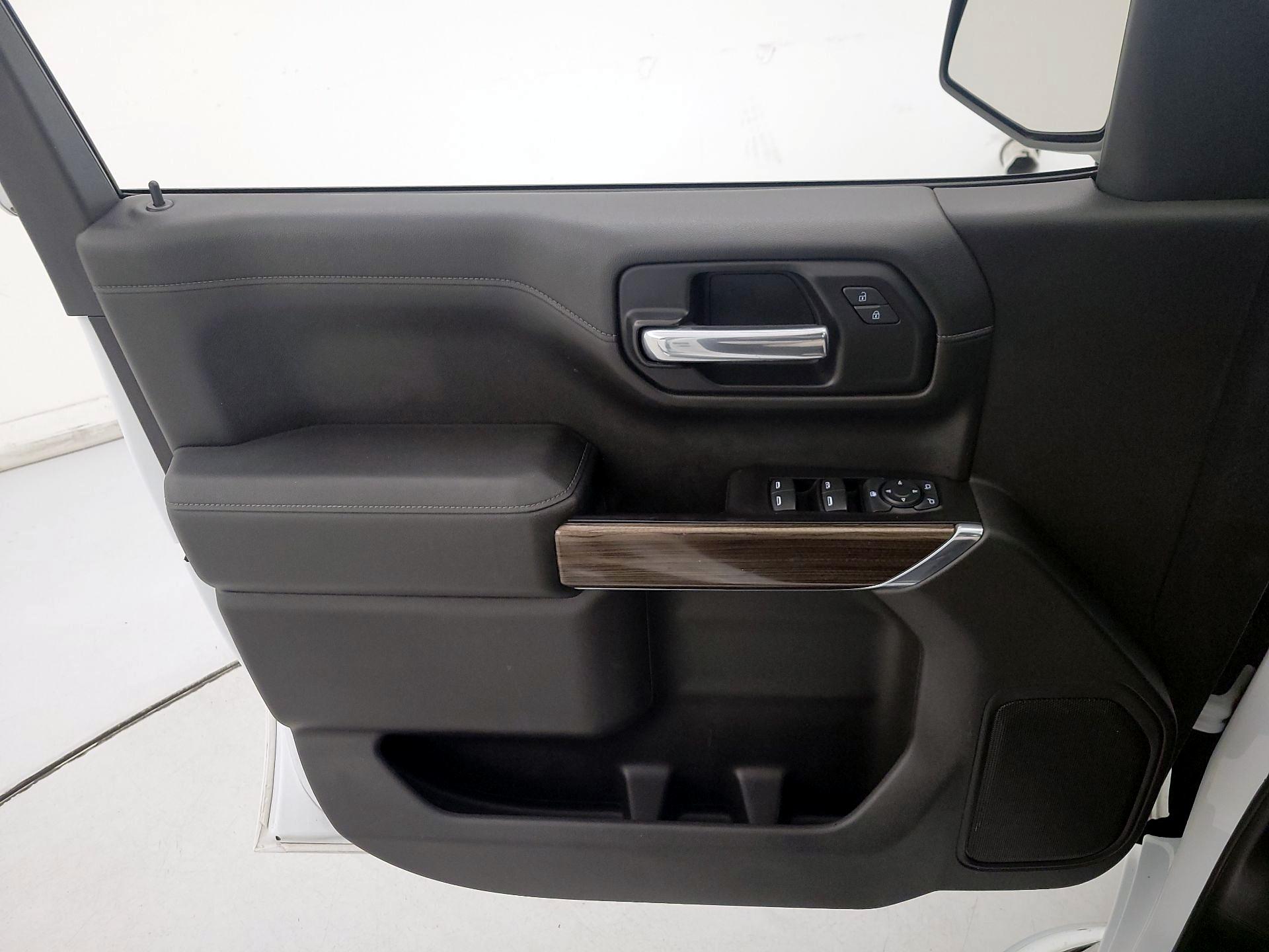 Thumbnail: 2019 Chevrolet Silverado 1500 - 12