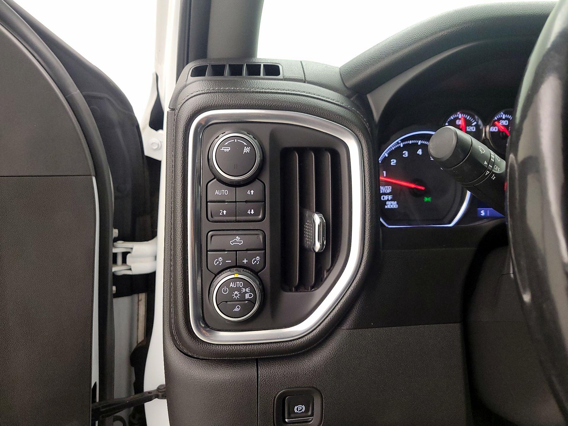 Thumbnail: 2019 Chevrolet Silverado 1500 - 13