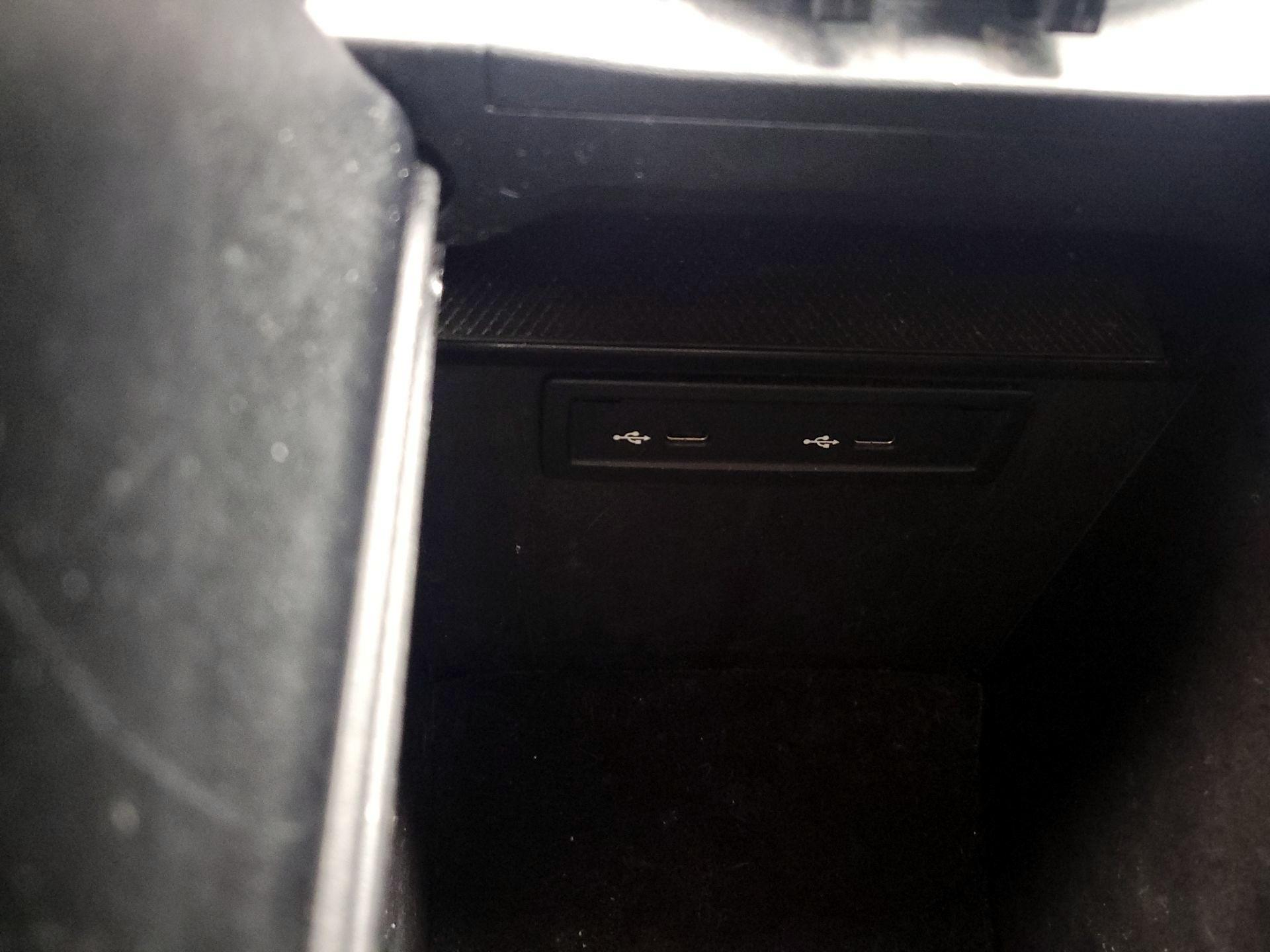 Thumbnail: 2020 Mercedes-Benz GLC - 17