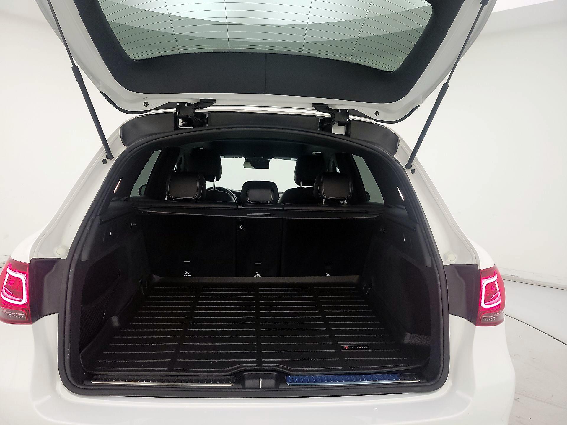 Thumbnail: 2020 Mercedes-Benz GLC - 20