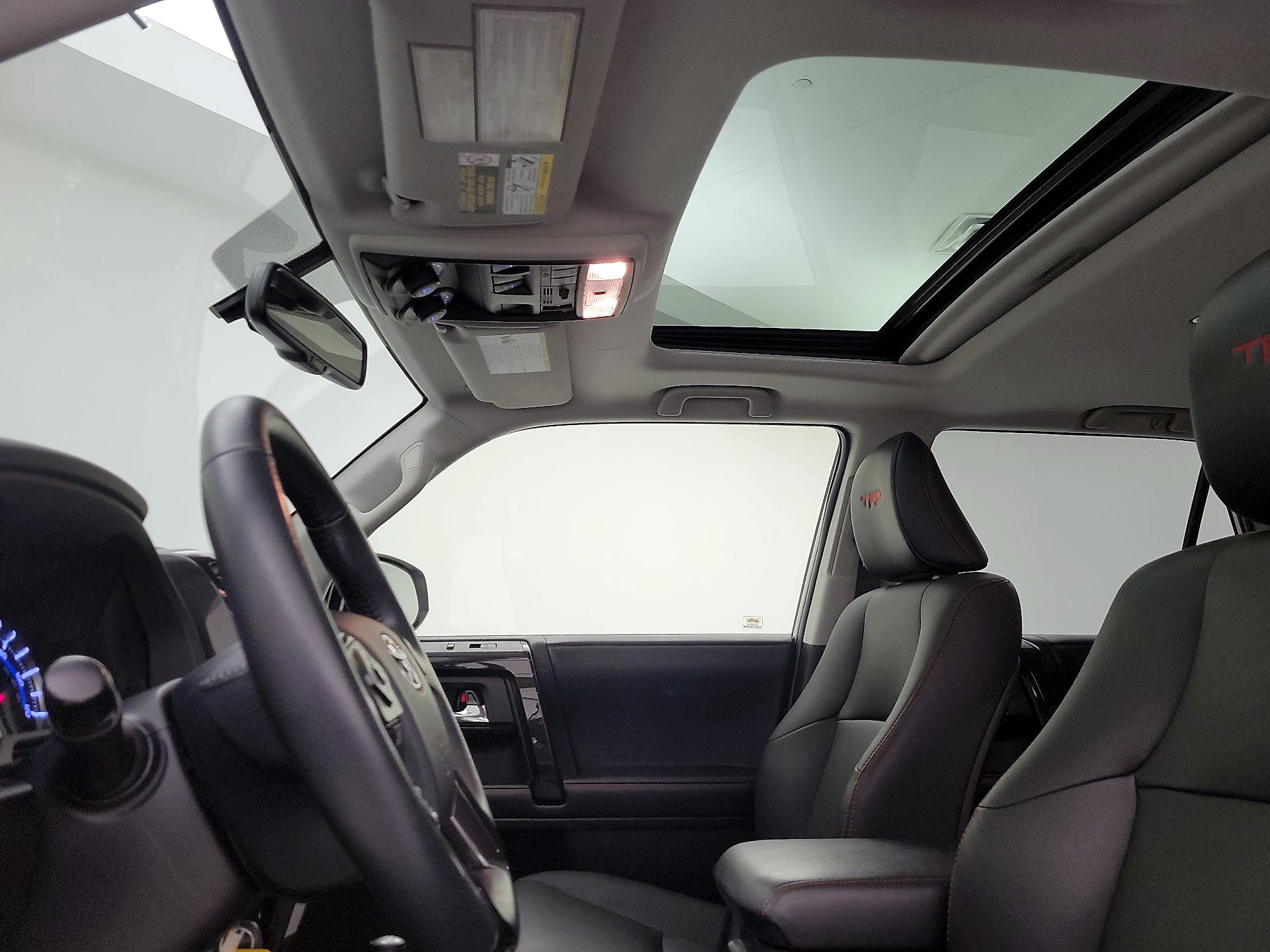 Thumbnail: 2017 Toyota 4Runner - 20