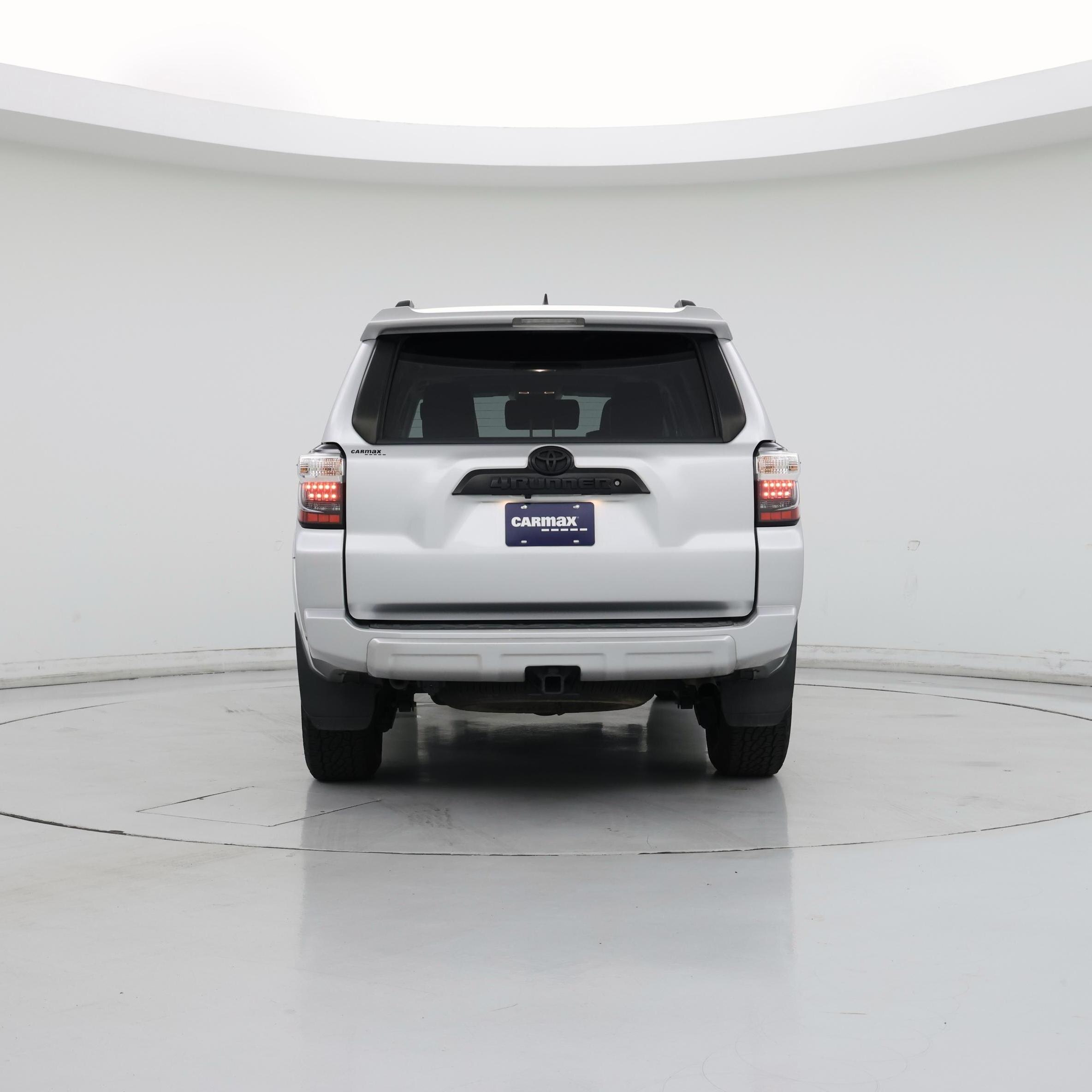 Thumbnail: 2017 Toyota 4Runner - 6