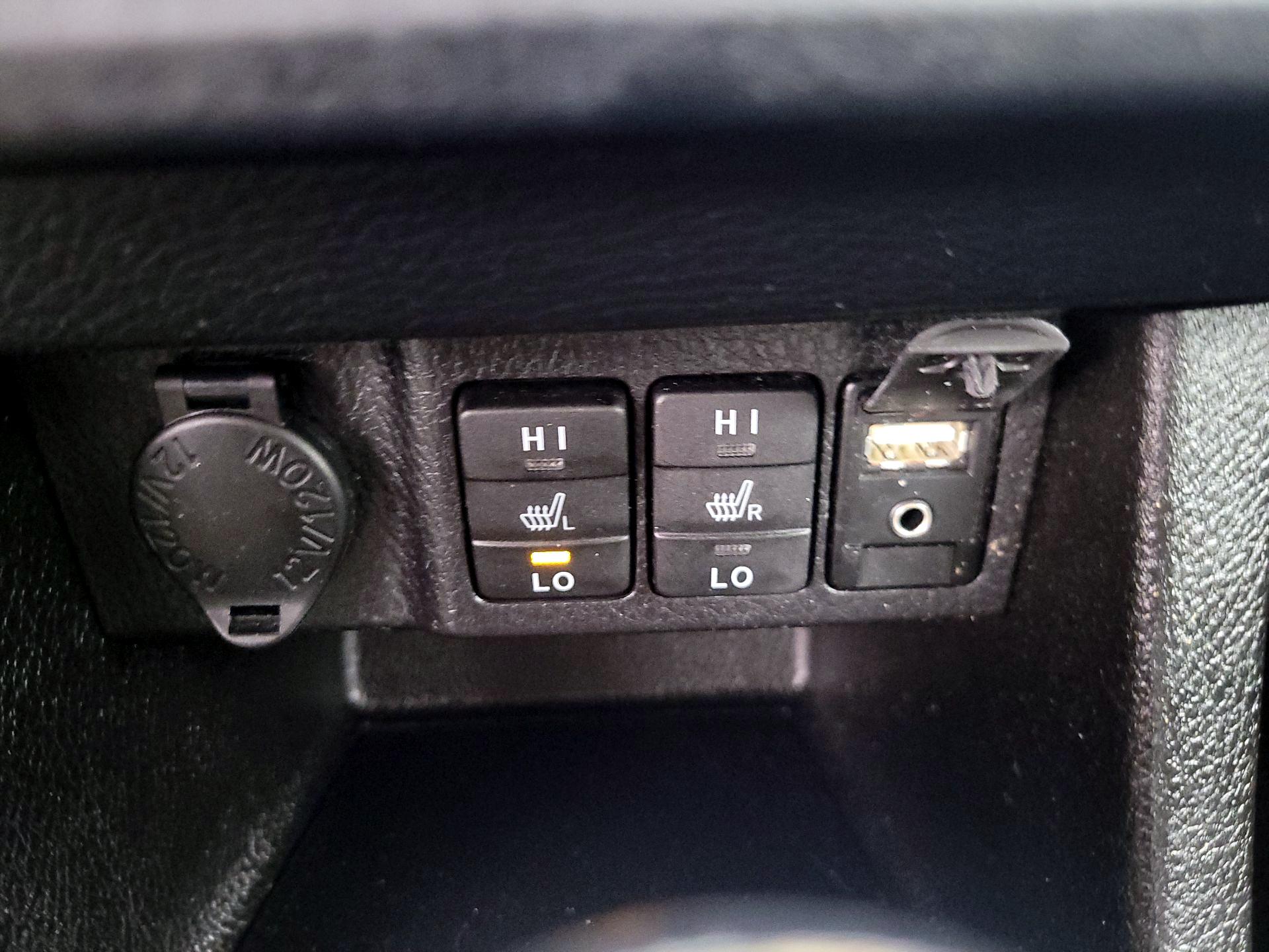 Thumbnail: 2016 Toyota Corolla - 18