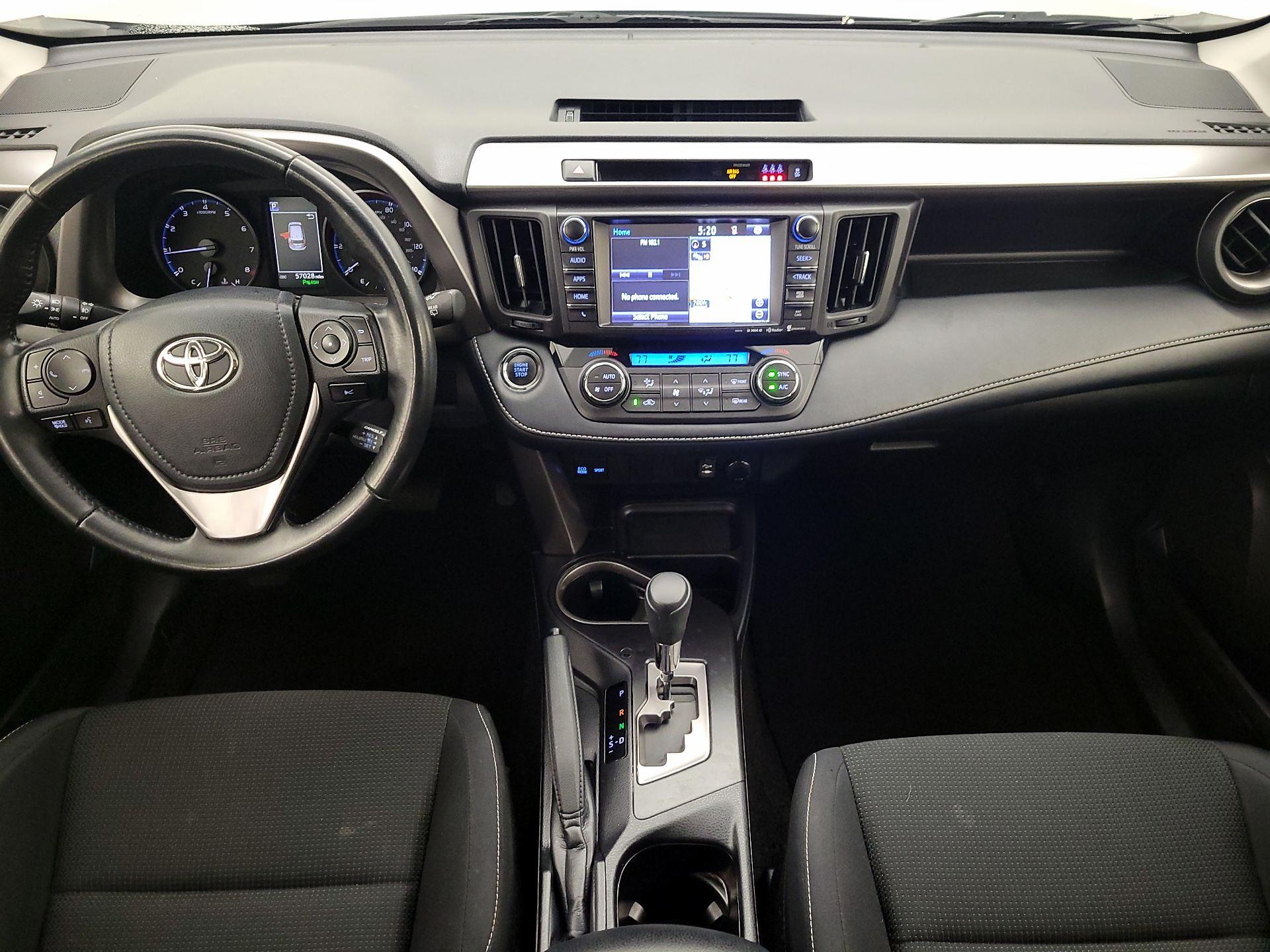 Thumbnail: 2018 Toyota RAV4 - 9