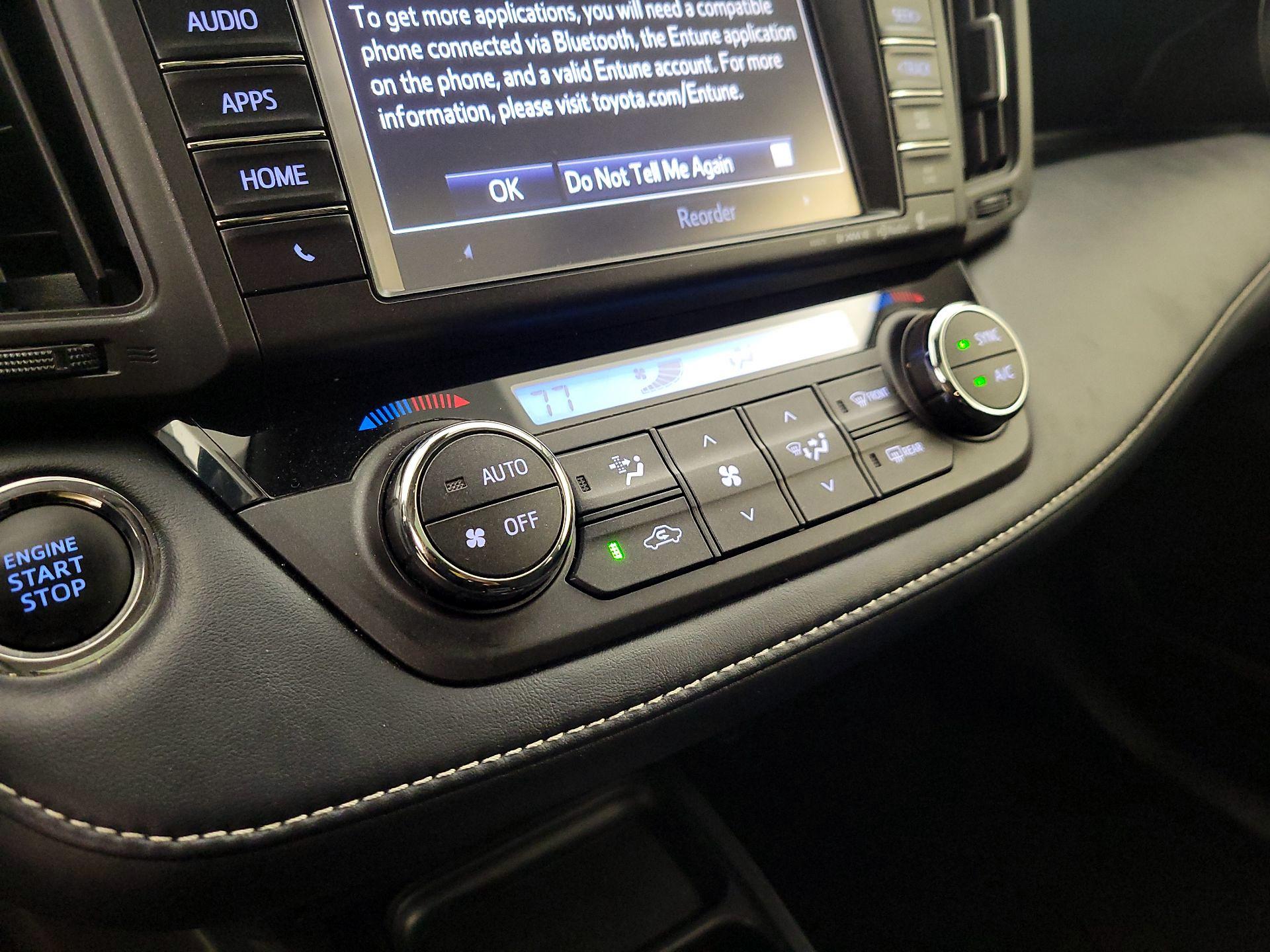 Thumbnail: 2018 Toyota RAV4 - 17