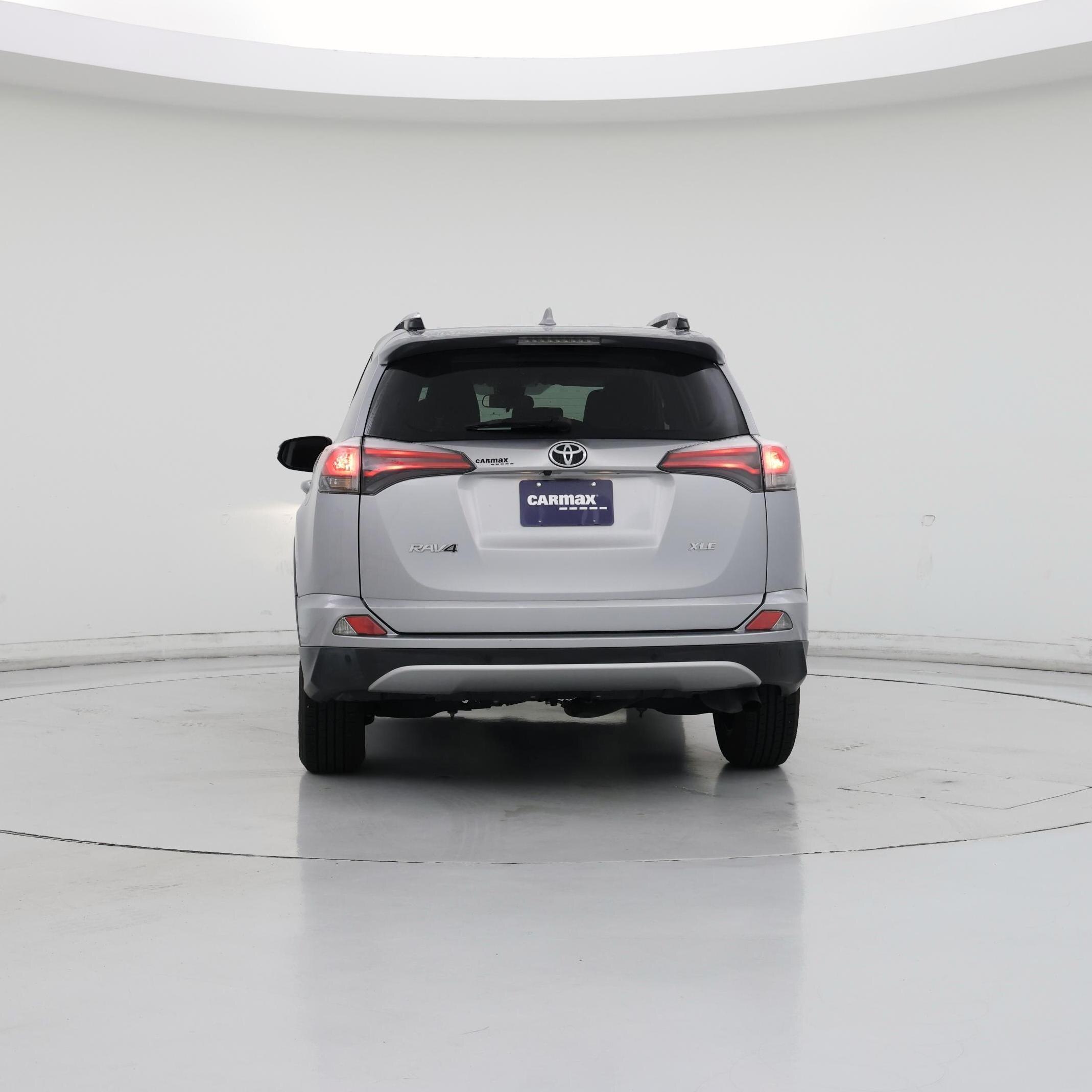 Thumbnail: 2018 Toyota RAV4 - 6