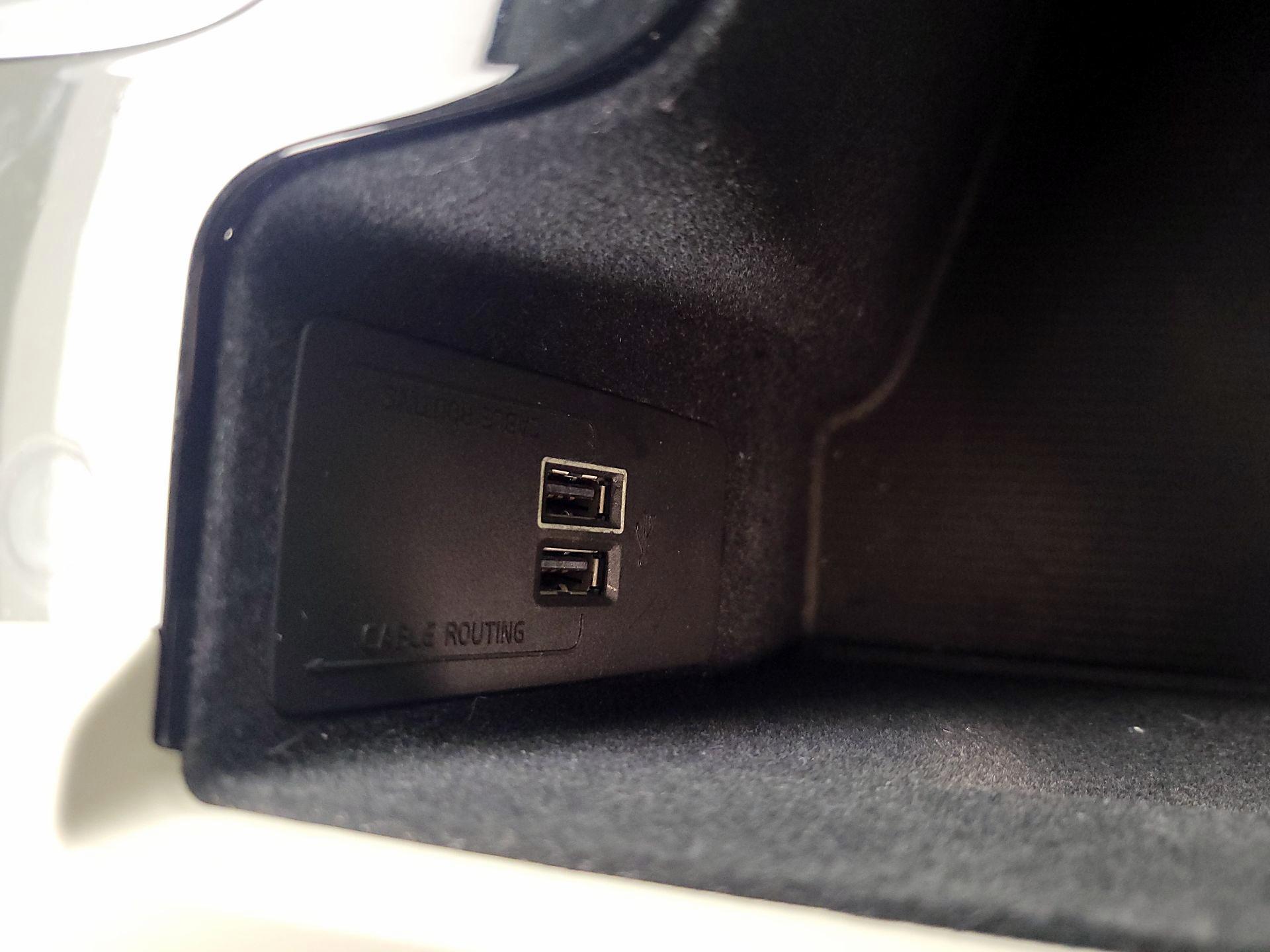 Thumbnail: 2018 Volvo XC60 - 19