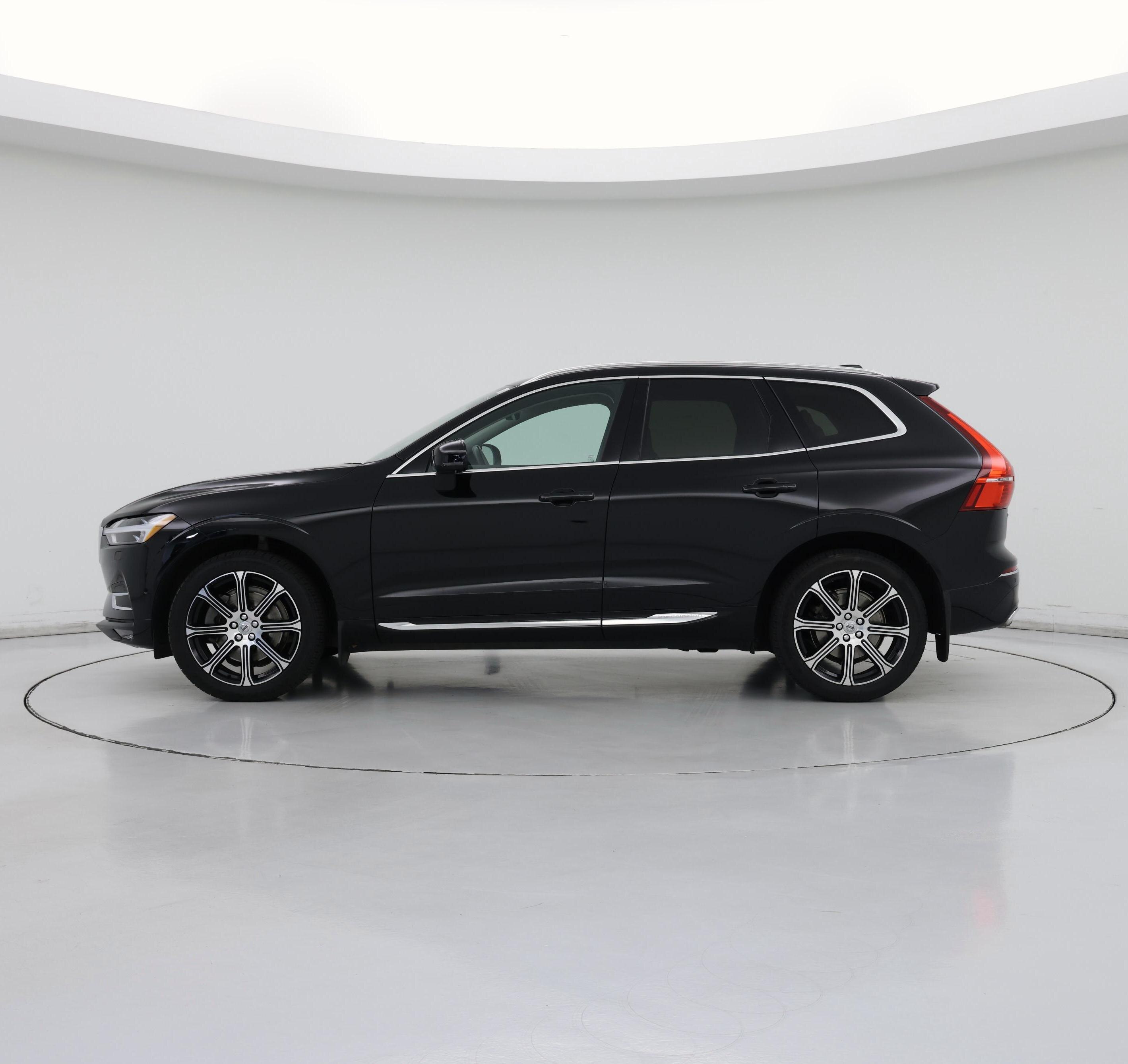 Thumbnail: 2018 Volvo XC60 - 3
