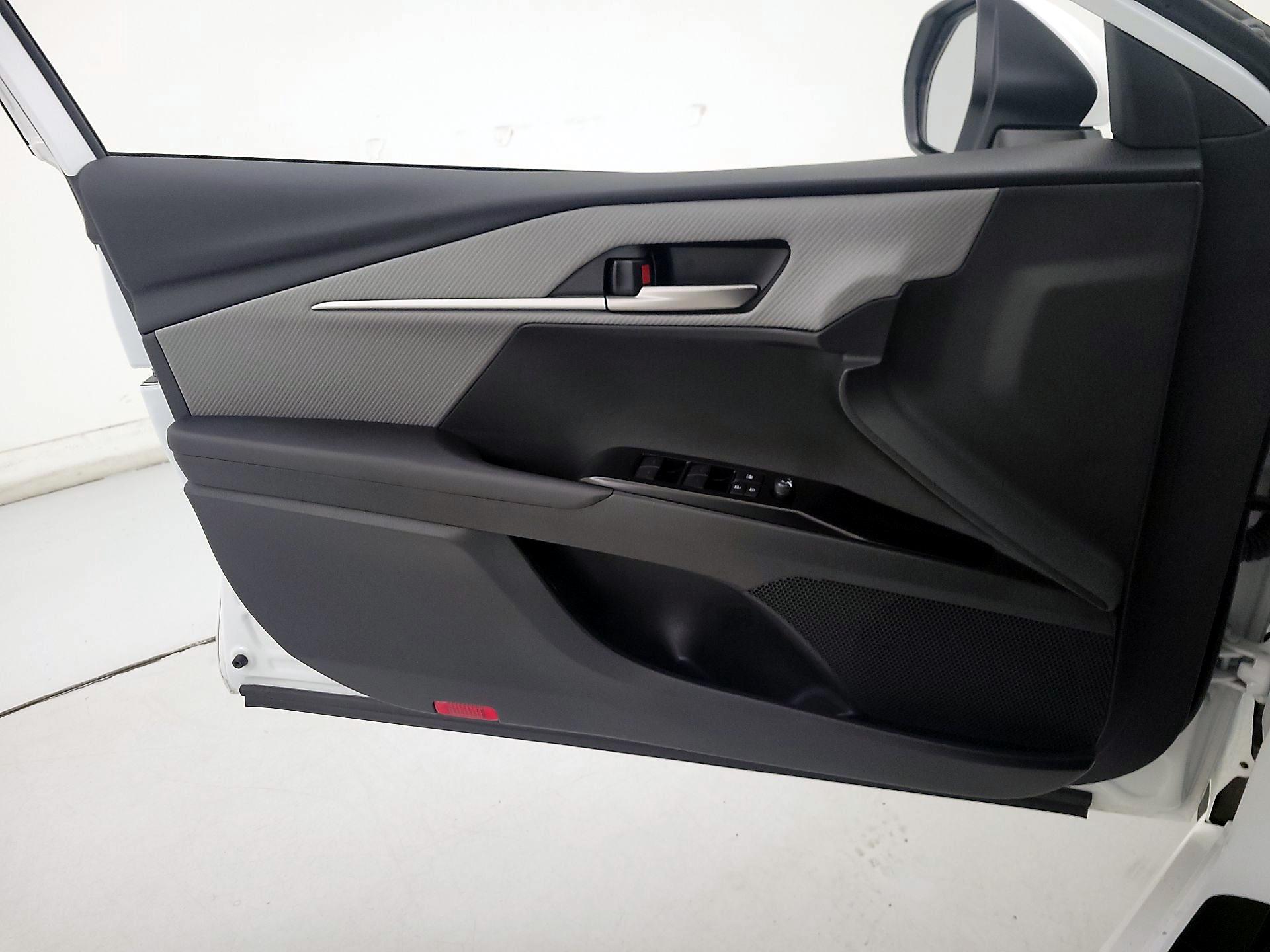 Thumbnail: 2025 Toyota Camry - 12