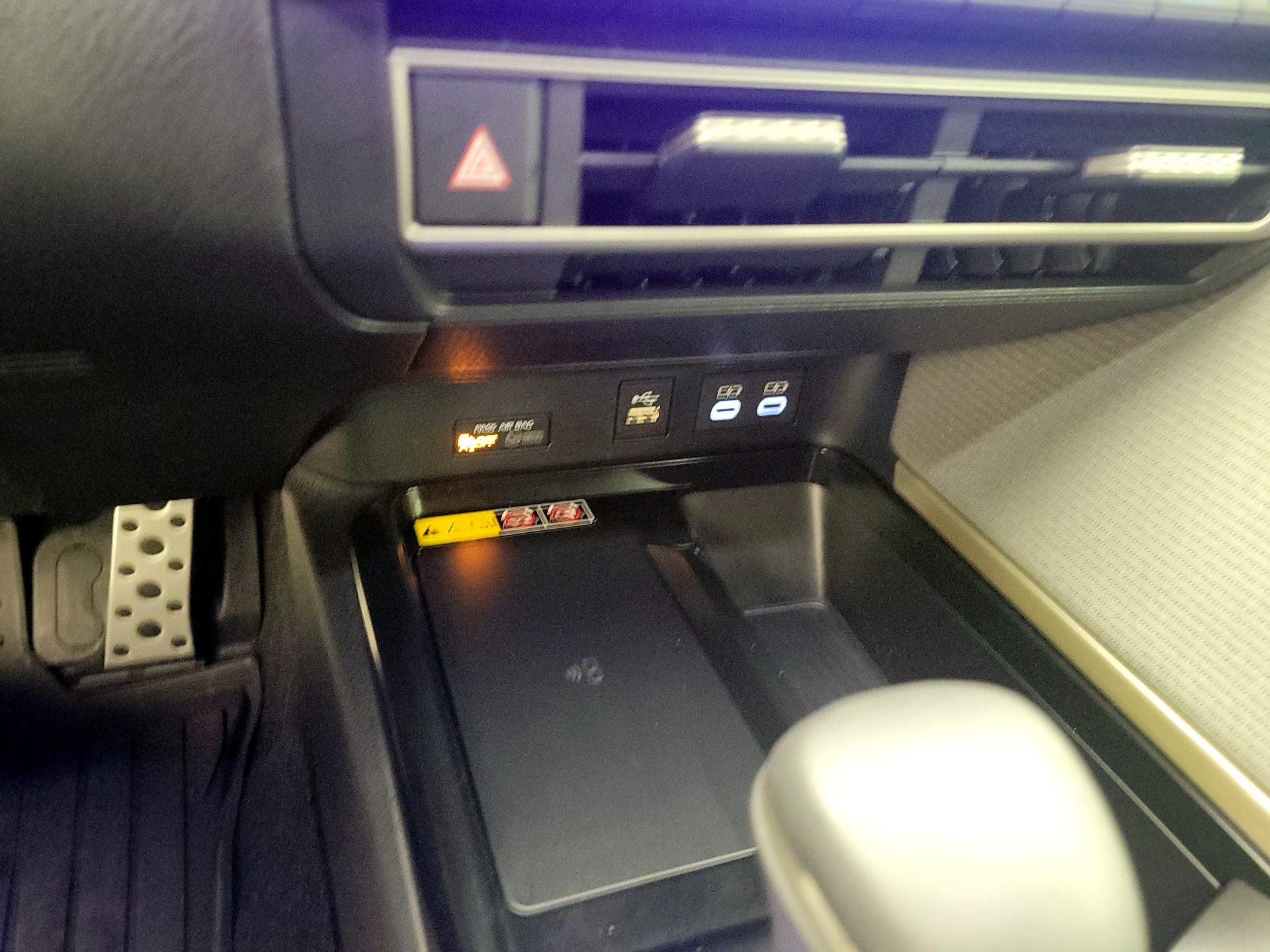 Thumbnail: 2025 Toyota Camry - 18