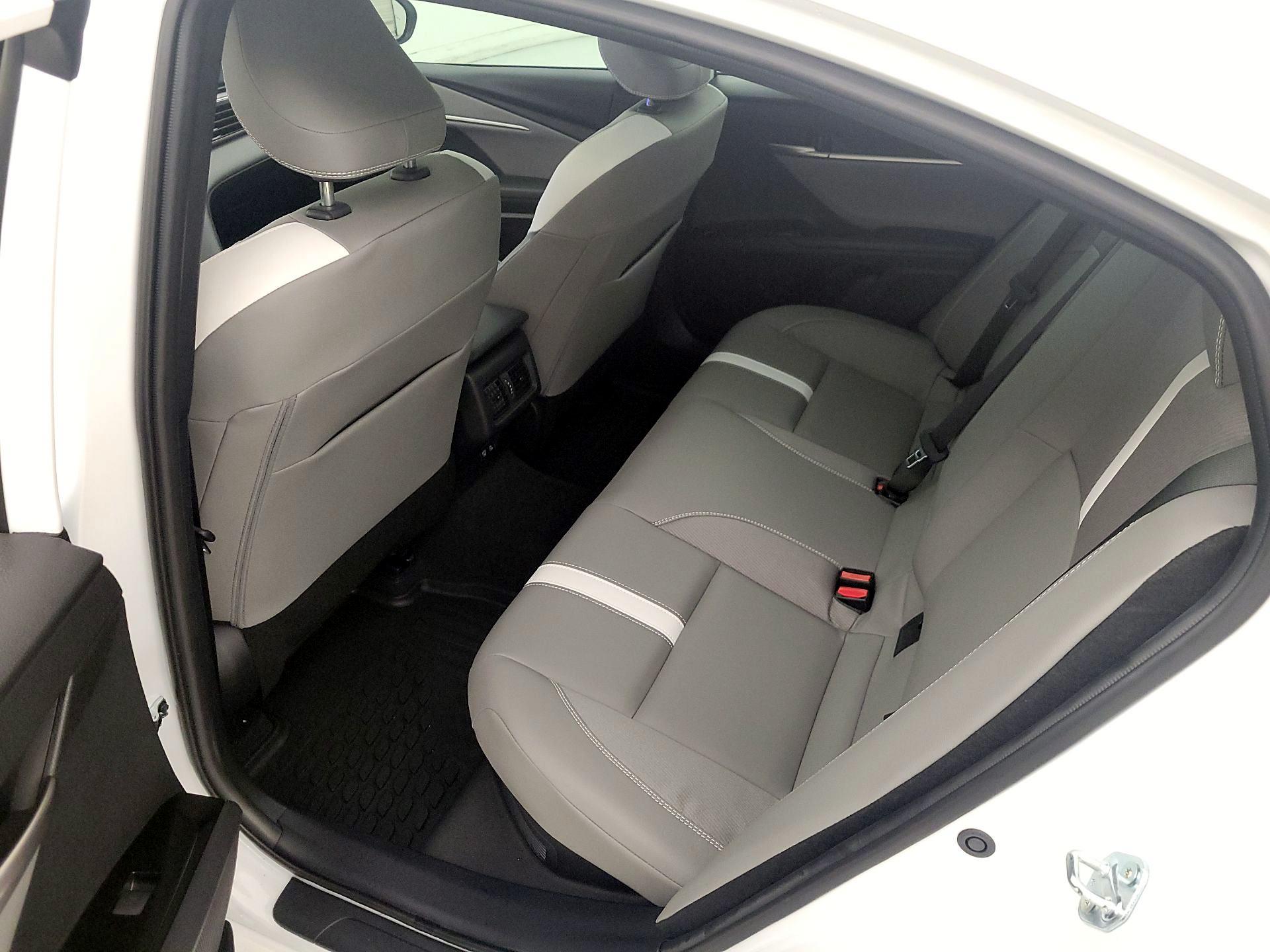 Thumbnail: 2025 Toyota Camry - 20