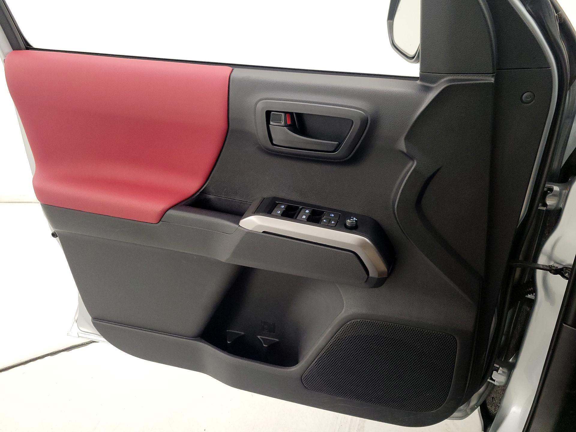 Thumbnail: 2023 Toyota Tacoma - 12