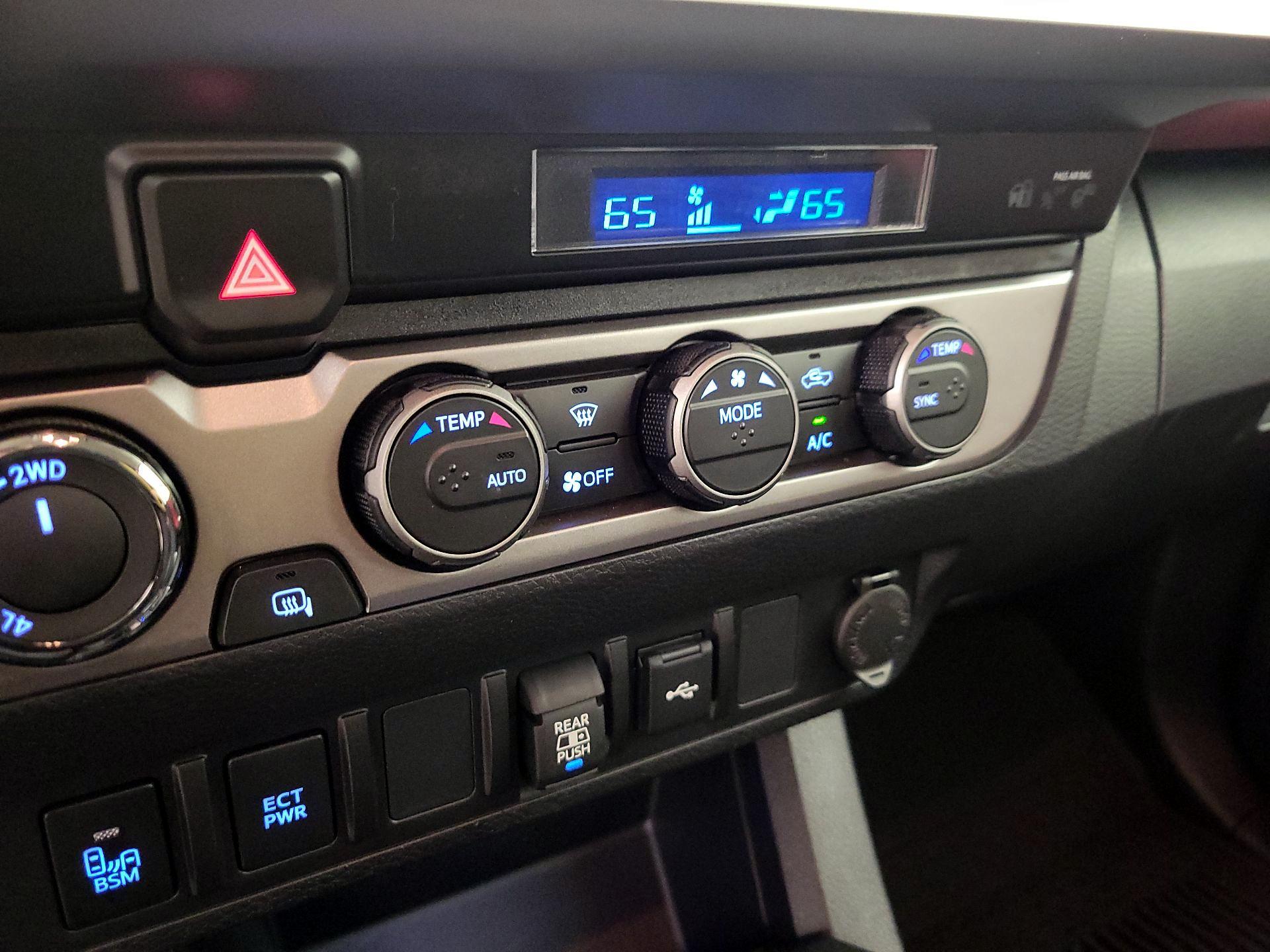 Thumbnail: 2023 Toyota Tacoma - 17