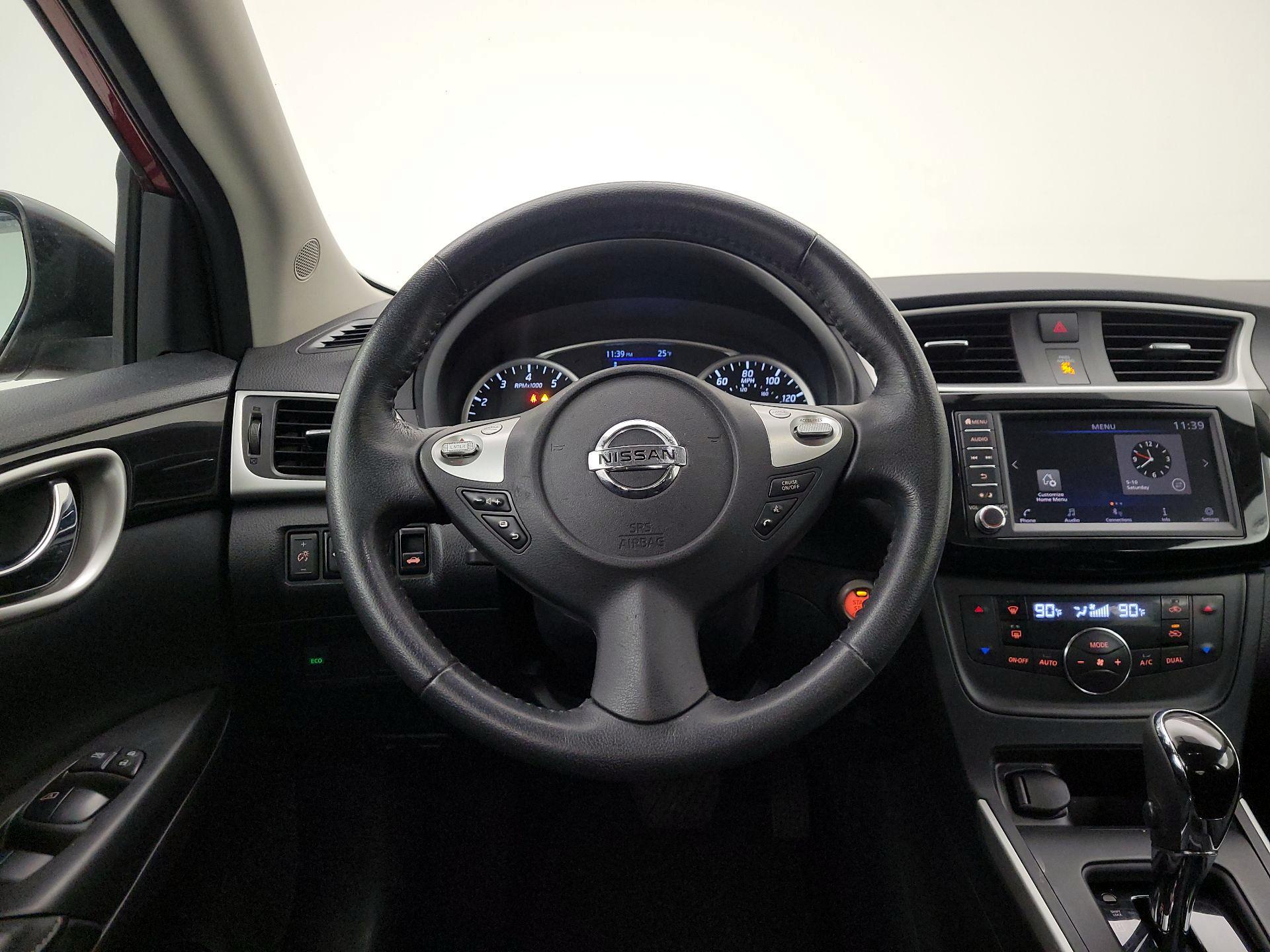 Thumbnail: 2019 Nissan Sentra - 10