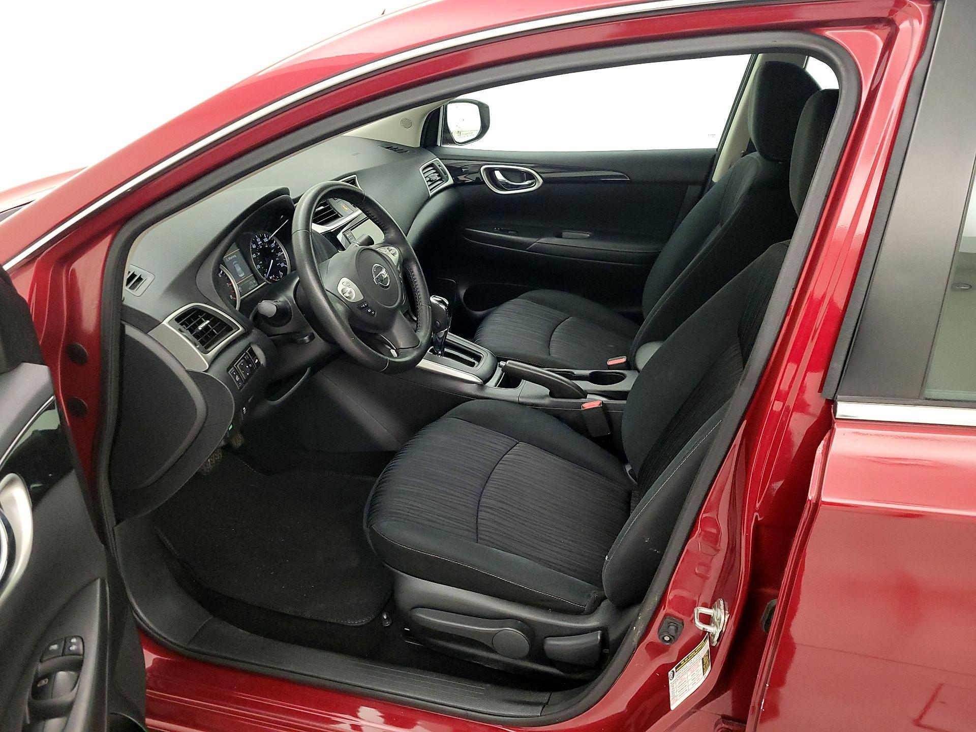 Thumbnail: 2019 Nissan Sentra - 11