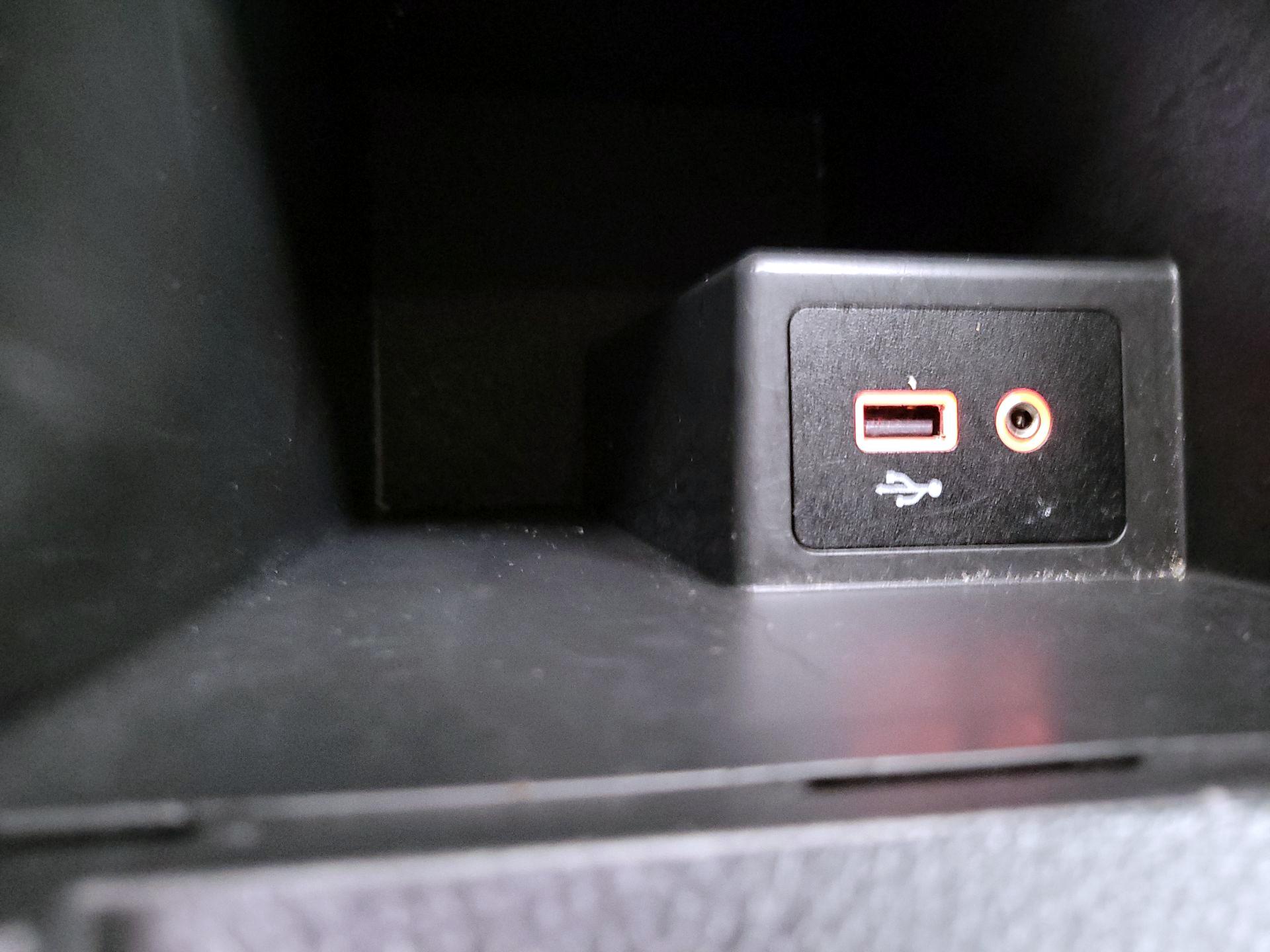 Thumbnail: 2019 Nissan Sentra - 18